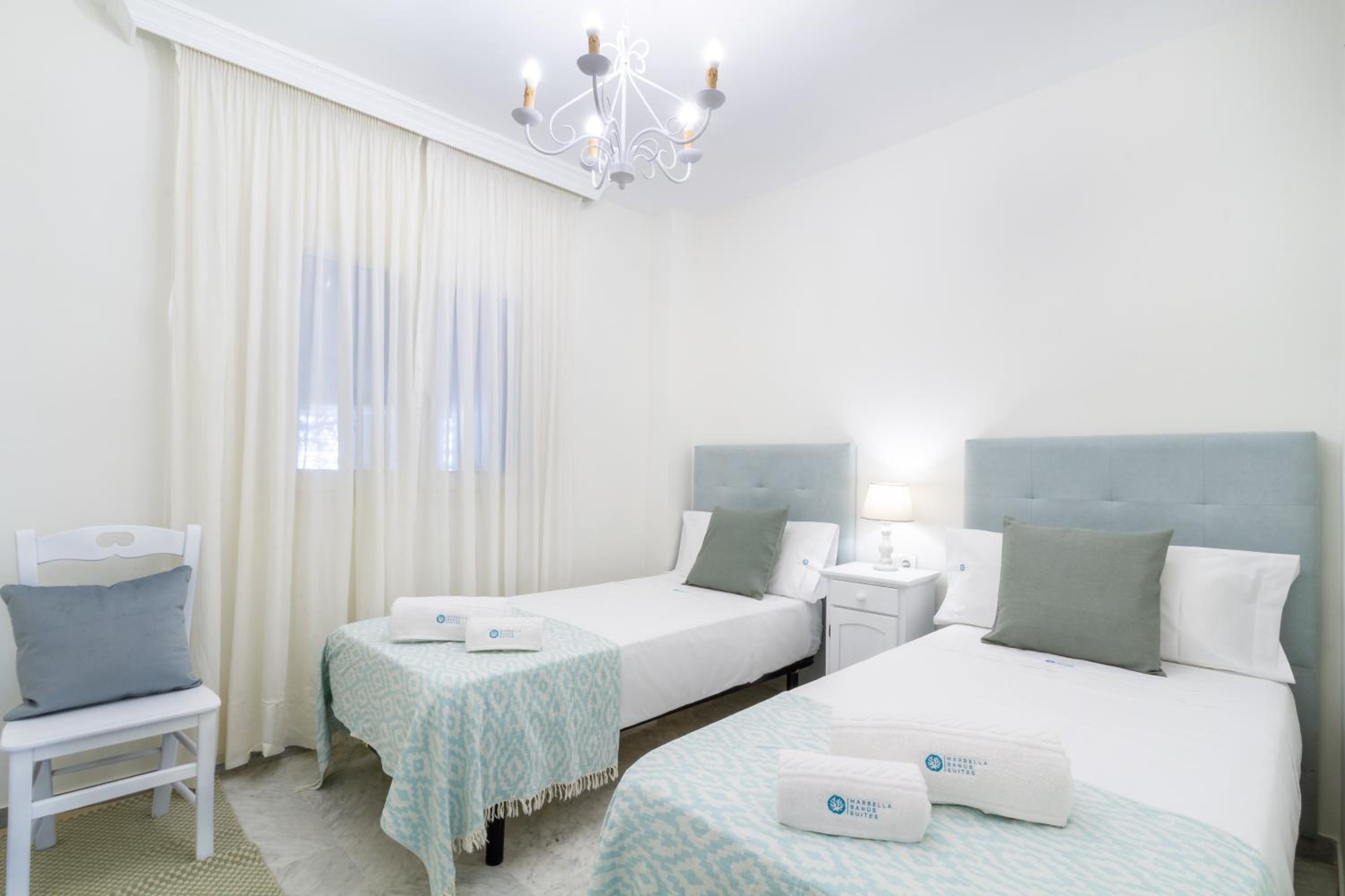 MARBELLA BANUS SUITES - Banus Playa Rocio Beachfront Complex