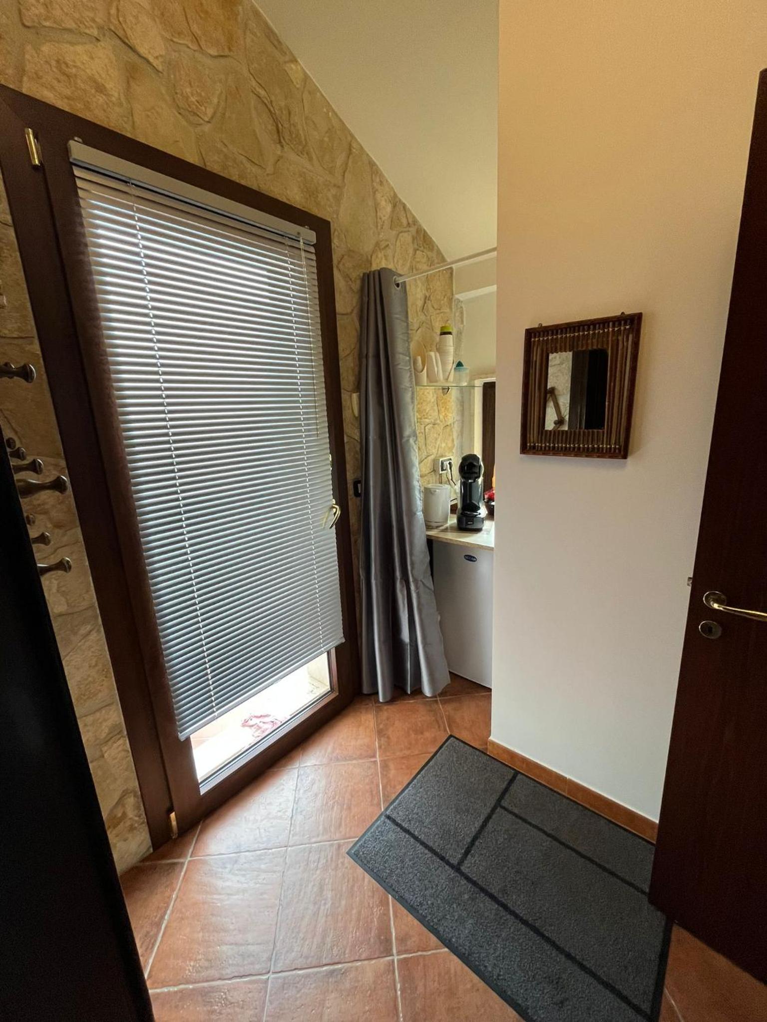 Villa Isabella alloggi e camere con parcheggio interno custodito