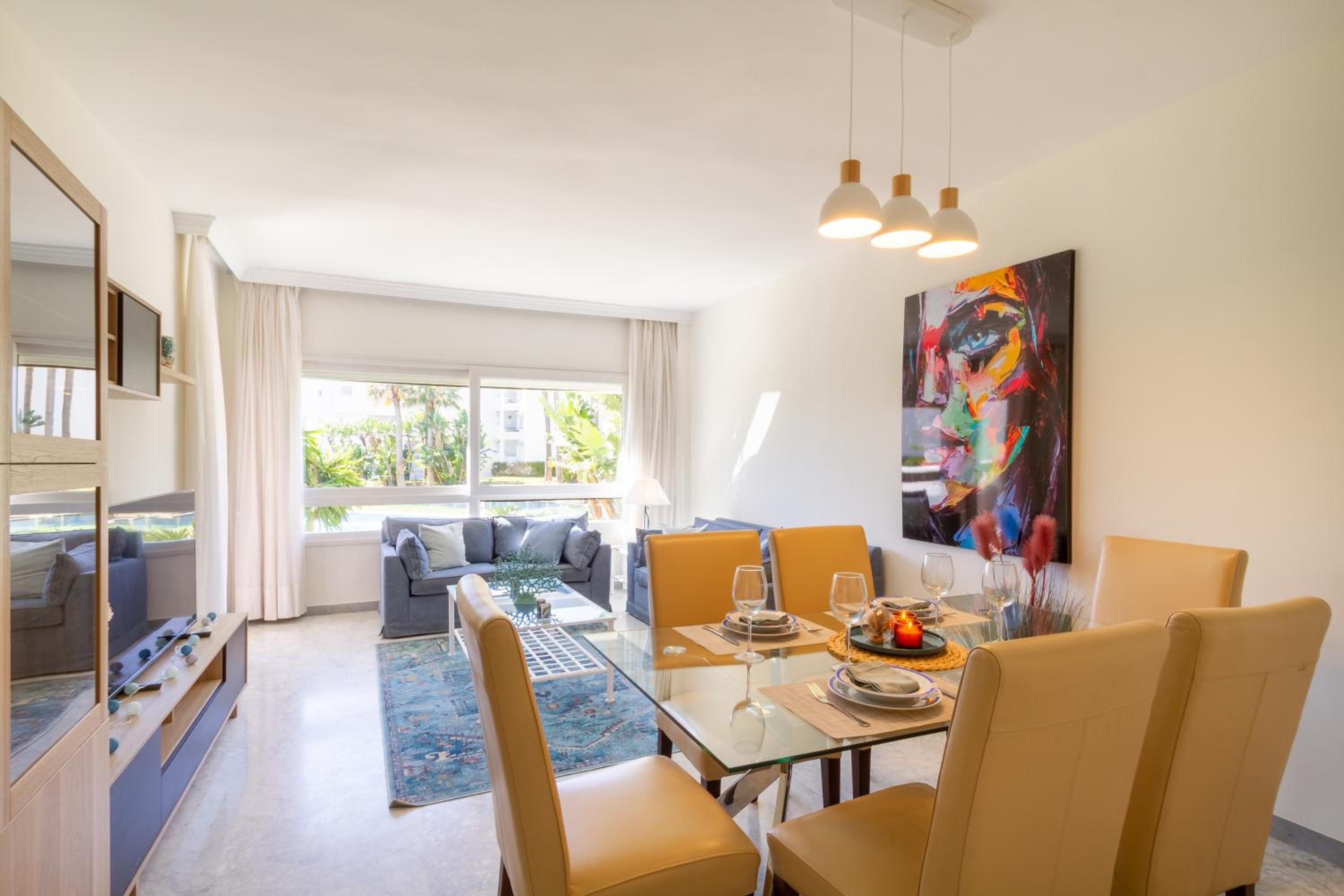 MARBELLA BANUS SUITES - Banus Playa Rocio Beachfront Complex