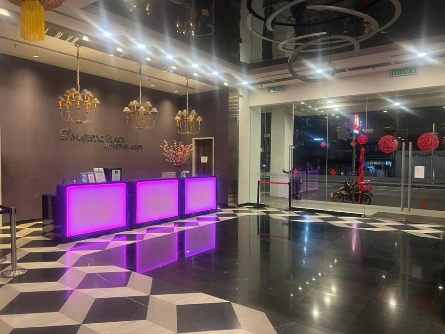 D Majestic hosted by TCL Home 5151