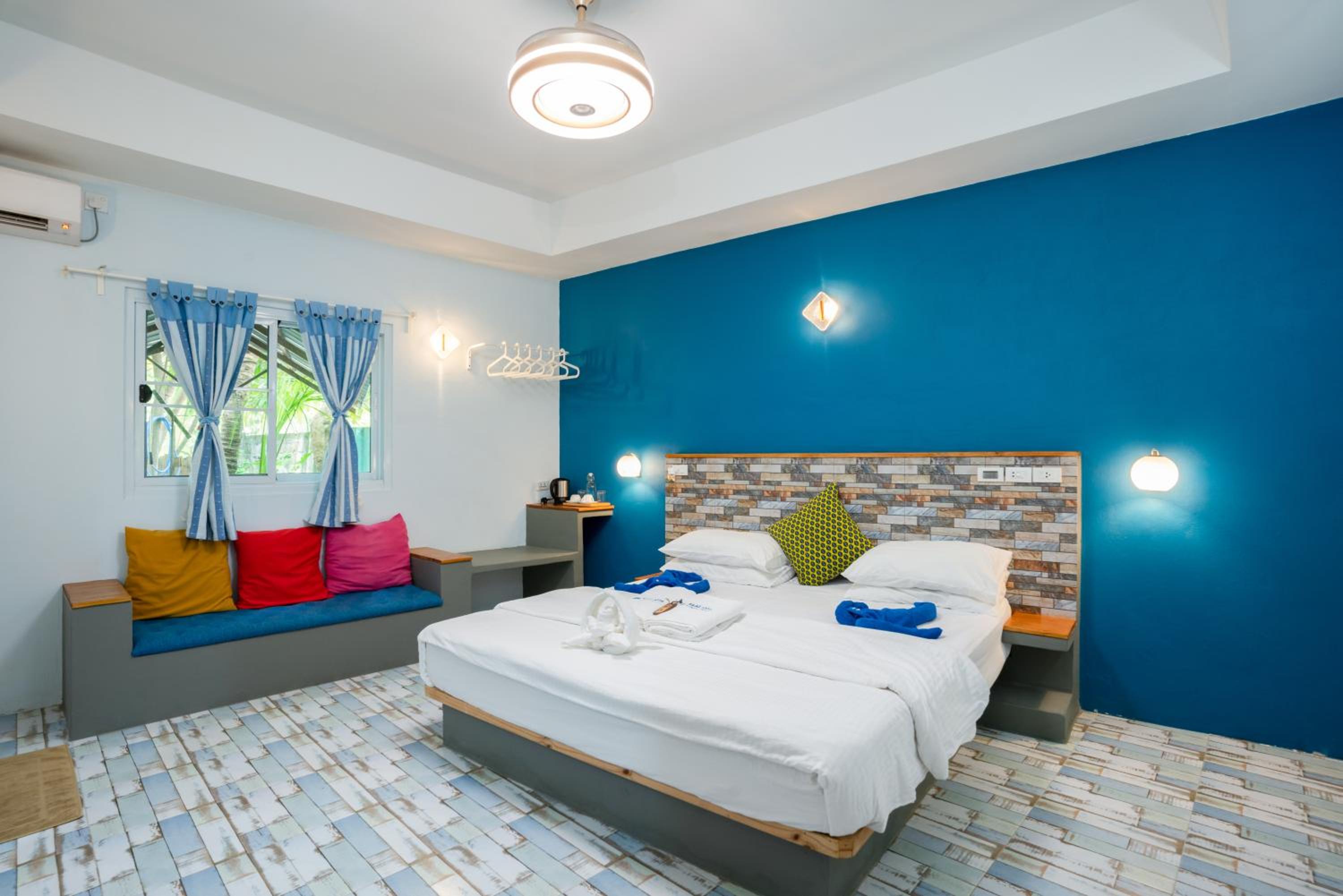 SeaLaVie Inn photo 2