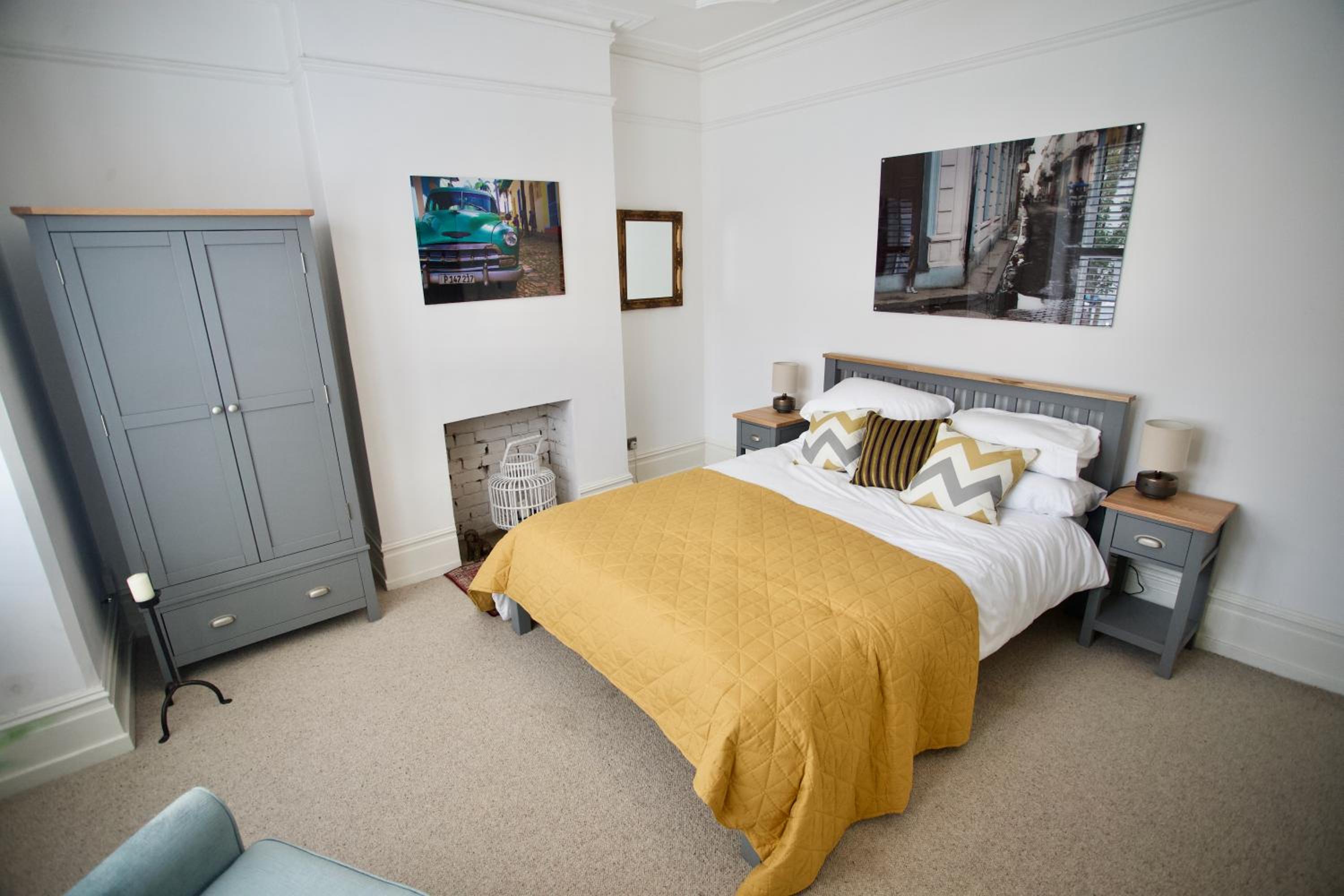 Stunning London NW2 flat - Great Location!