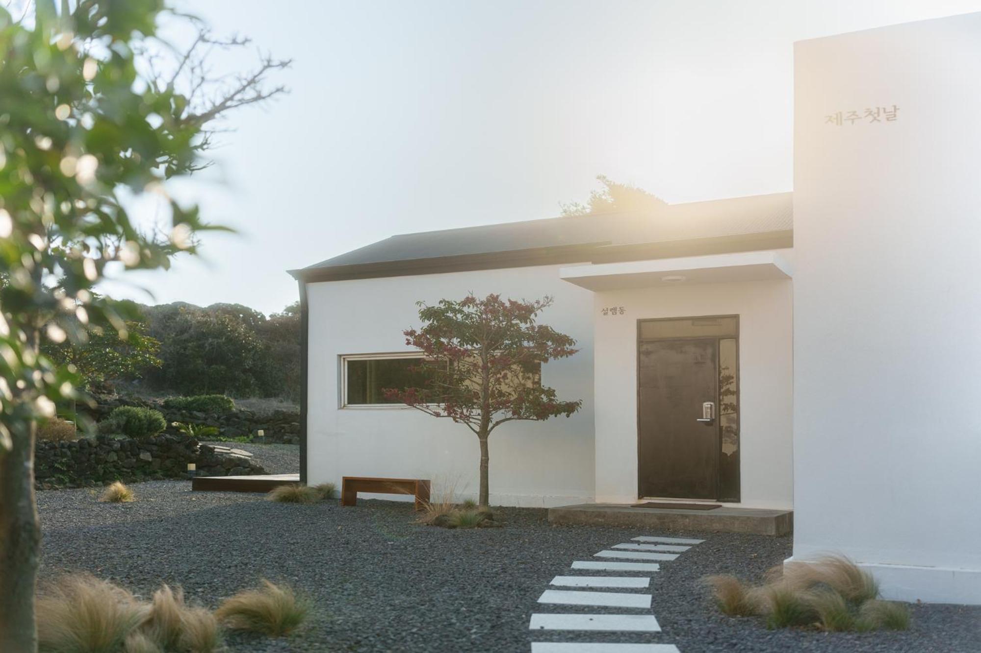 Day One Jeju Sulrem view 3
