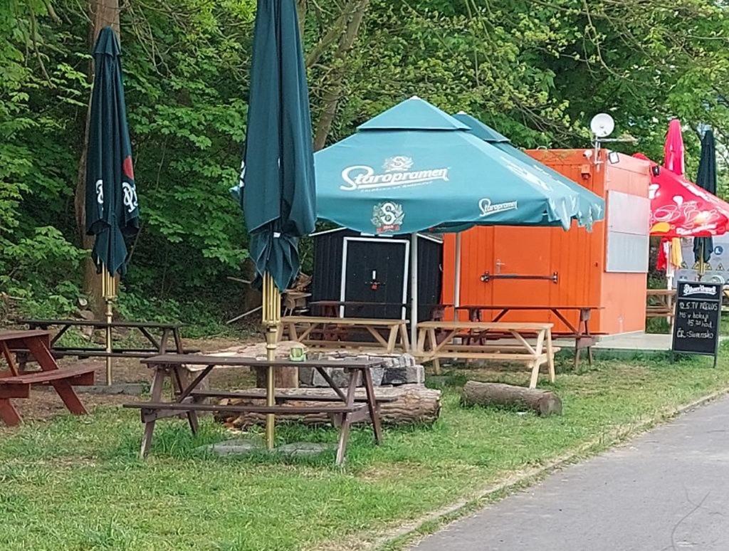 Zouw Hausboat Zakotven -pouze ubytovaní