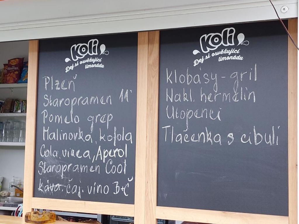 Zouw Hausboat Zakotven -pouze ubytovaní