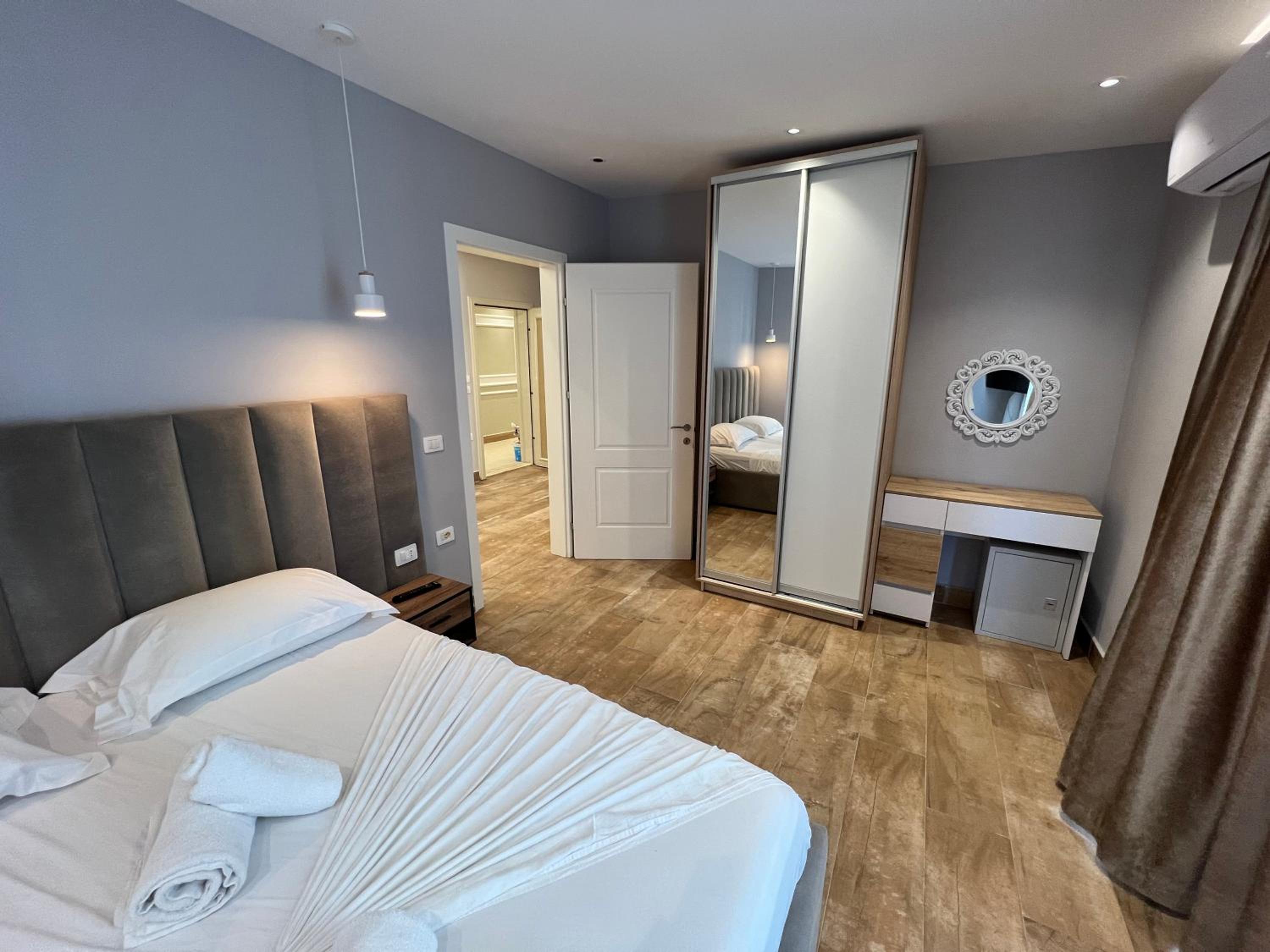 Armando Apartments