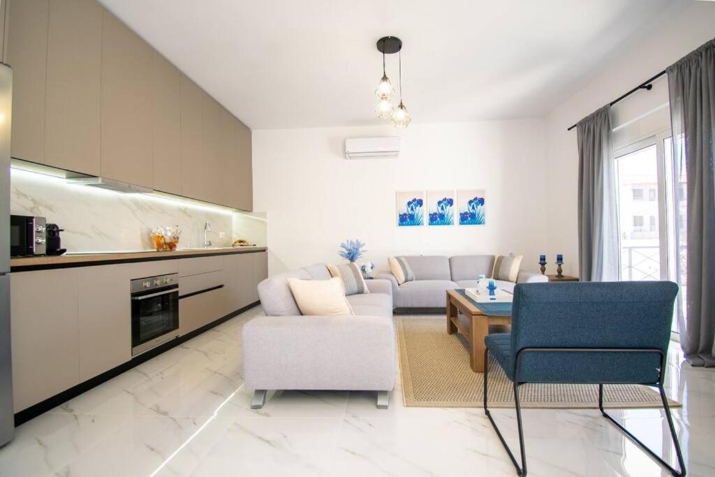 Fileo Family and Friends Living view 5