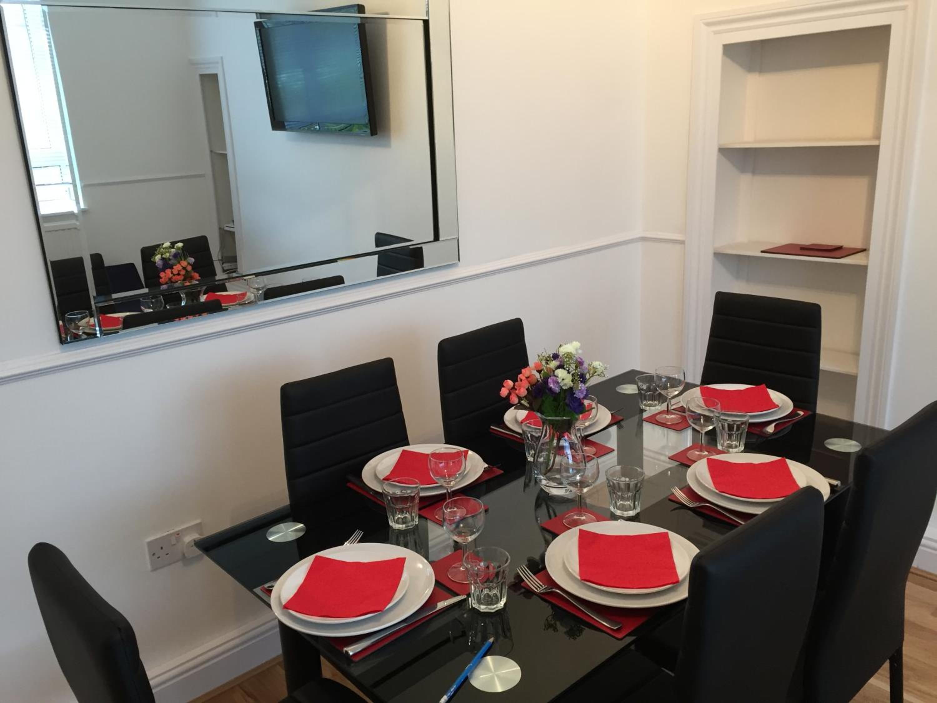 Central London 2 Bedroom Apartment