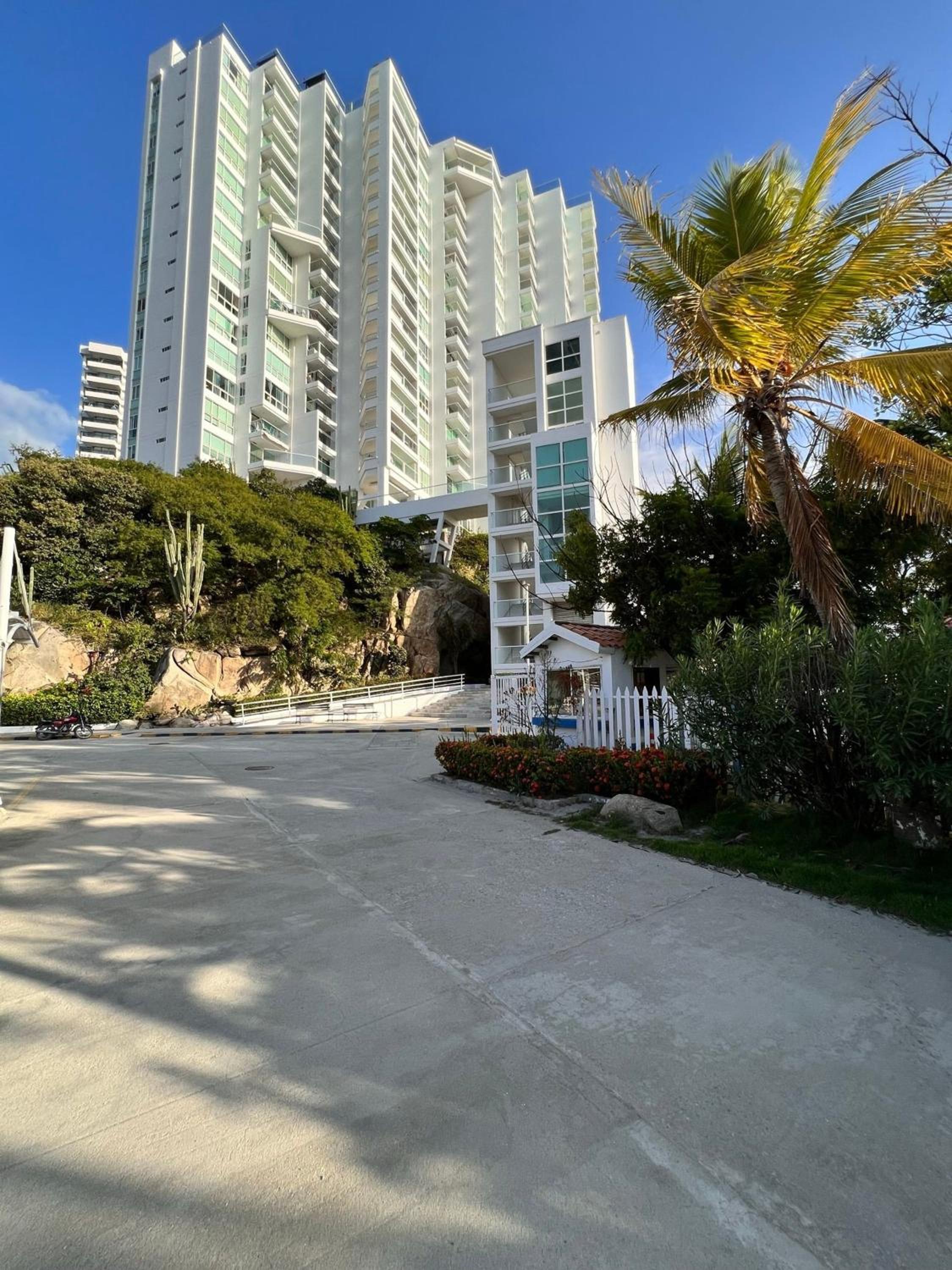 Apto con servicio de playa, terraza con vista 360