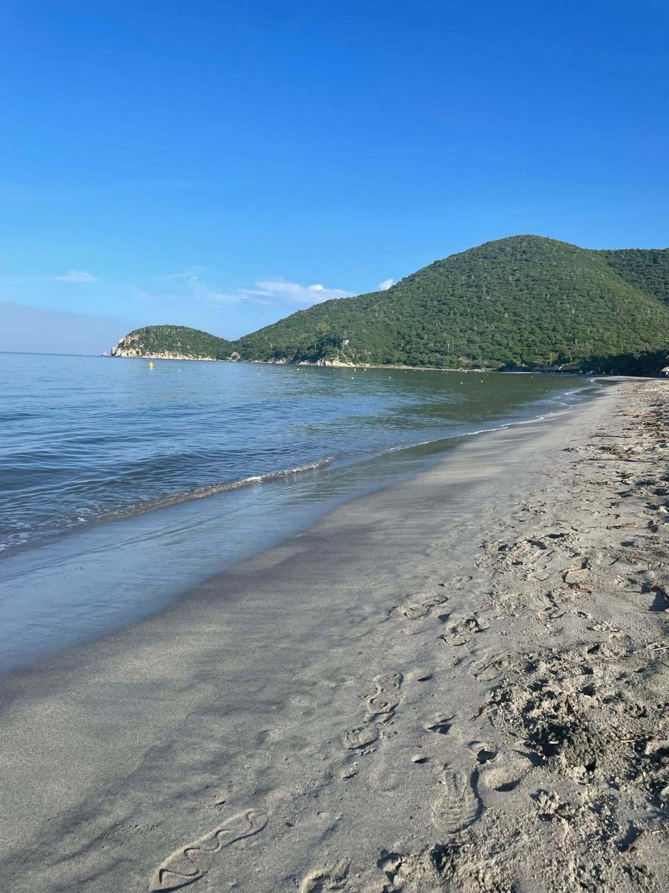 Apto con servicio de playa, terraza con vista 360
