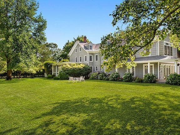 Villa Southampton Village