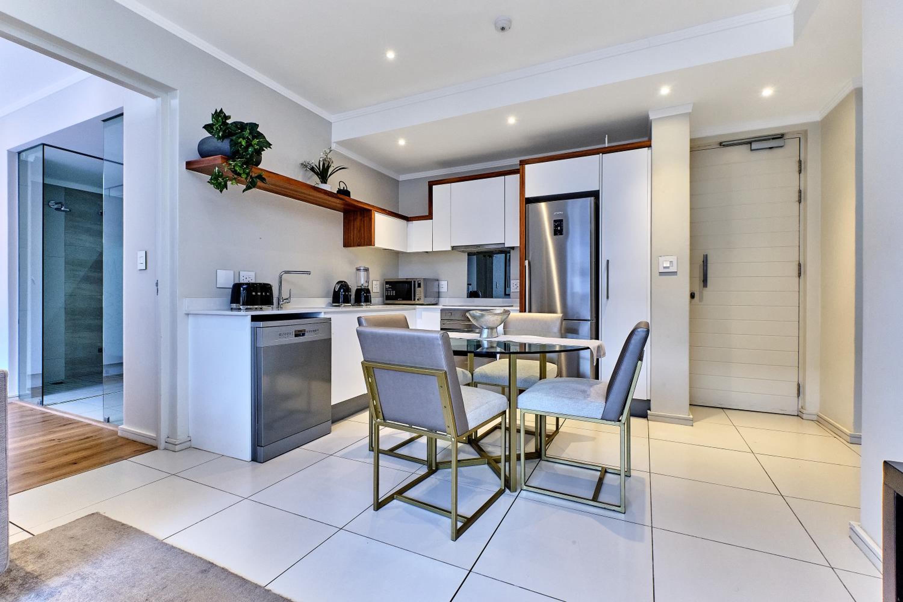 Elegant 2bed/2bath in Sandton