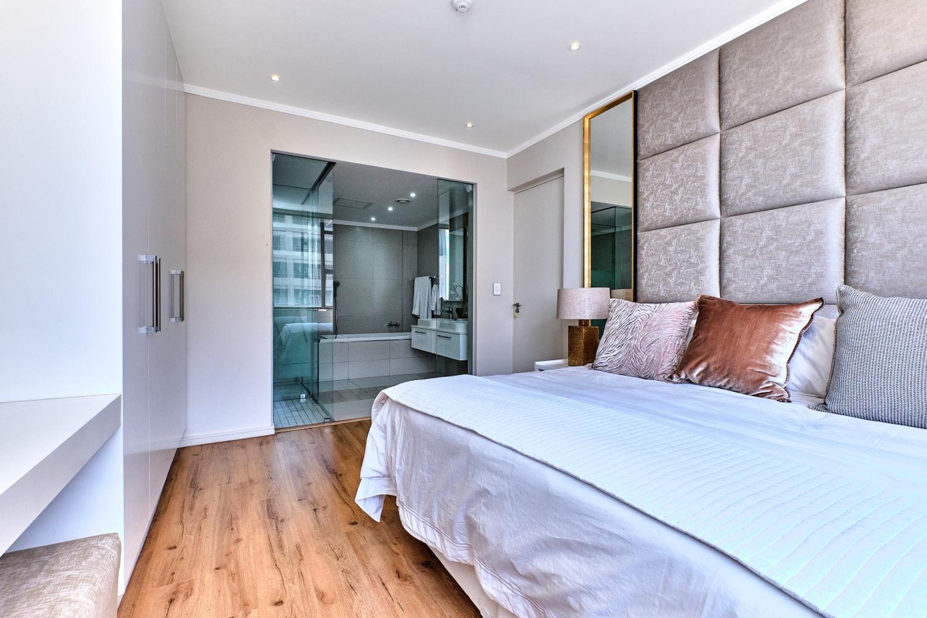 Elegant 2bed/2bath in Sandton