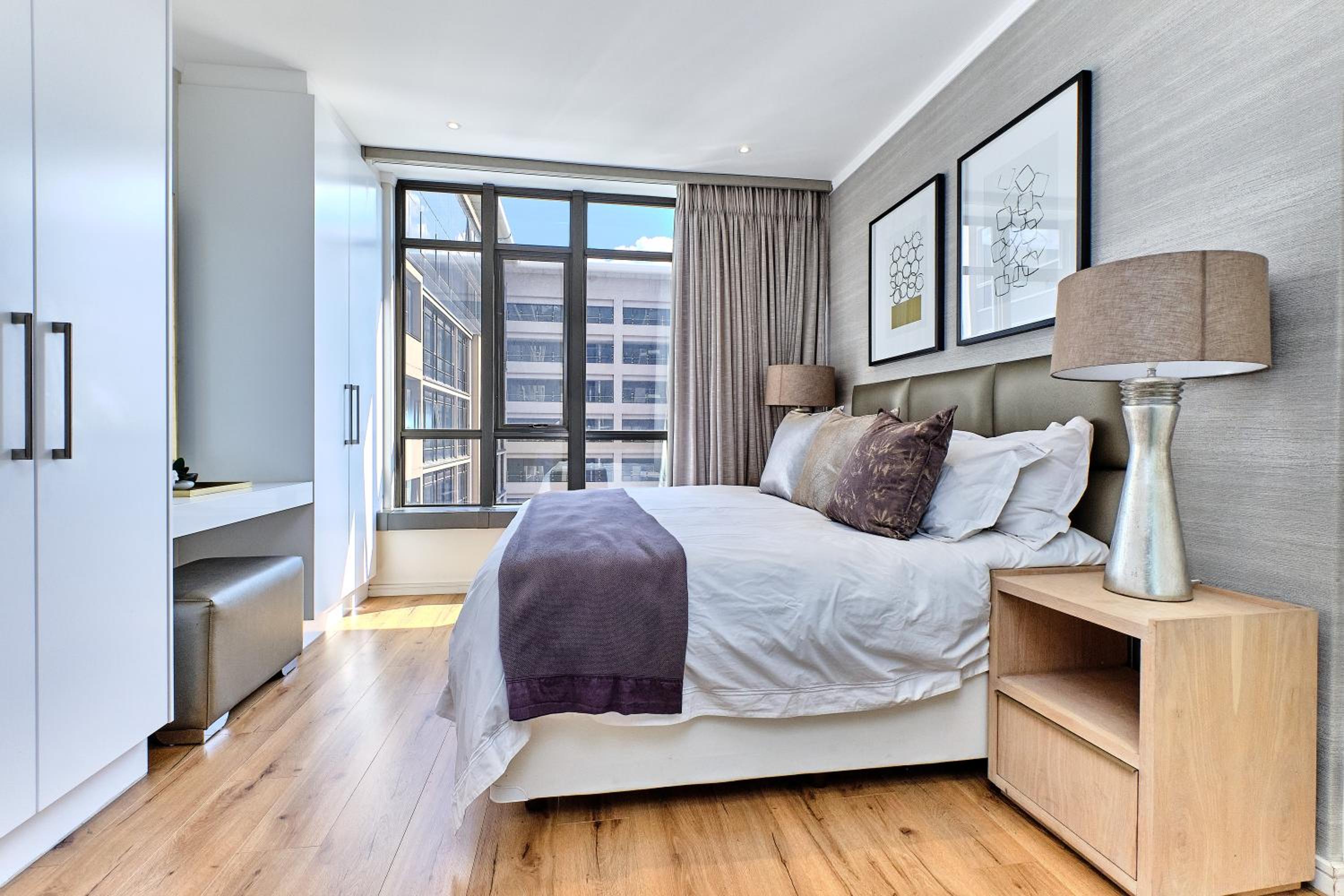 Elegant 2bed/2bath in Sandton