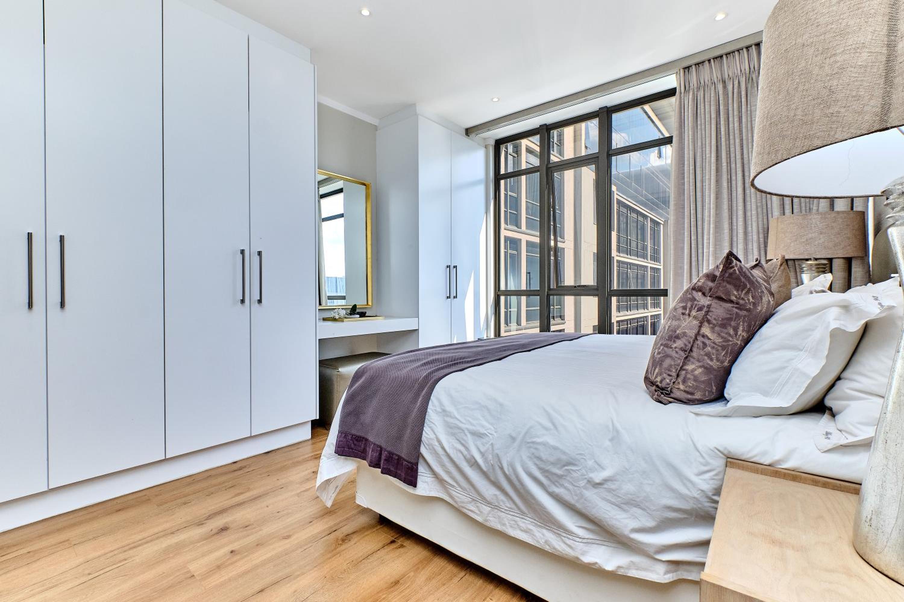 Elegant 2bed/2bath in Sandton