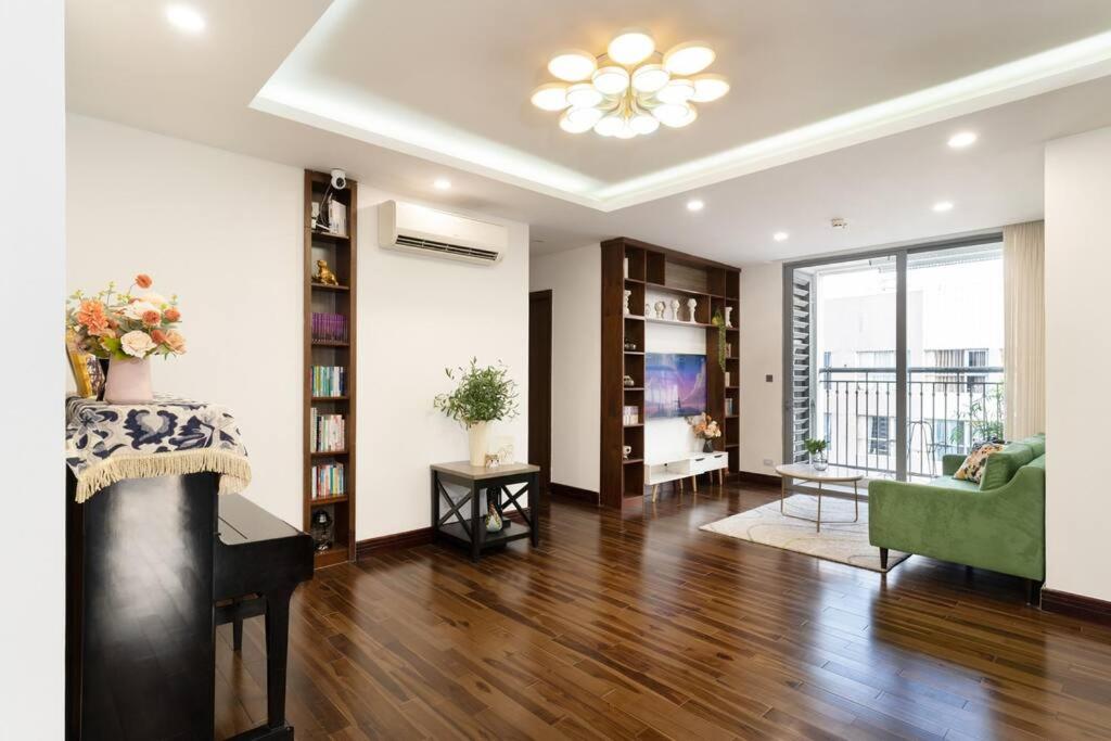 4-Bedroom Apartment @ Vinhomes Times city