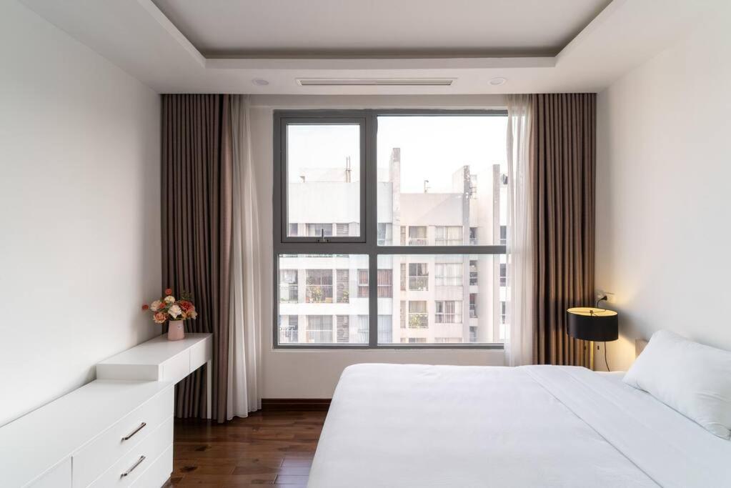 4-Bedroom Apartment @ Vinhomes Times city