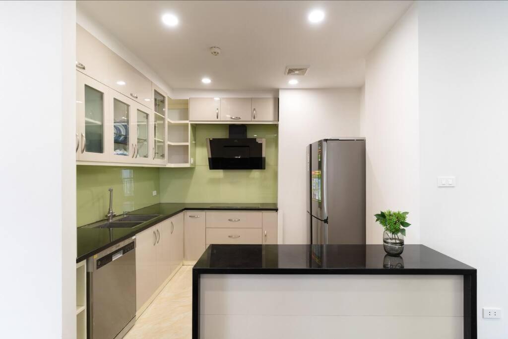 4-Bedroom Apartment @ Vinhomes Times city
