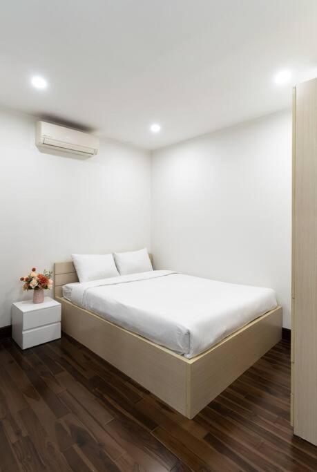 4-Bedroom Apartment @ Vinhomes Times city