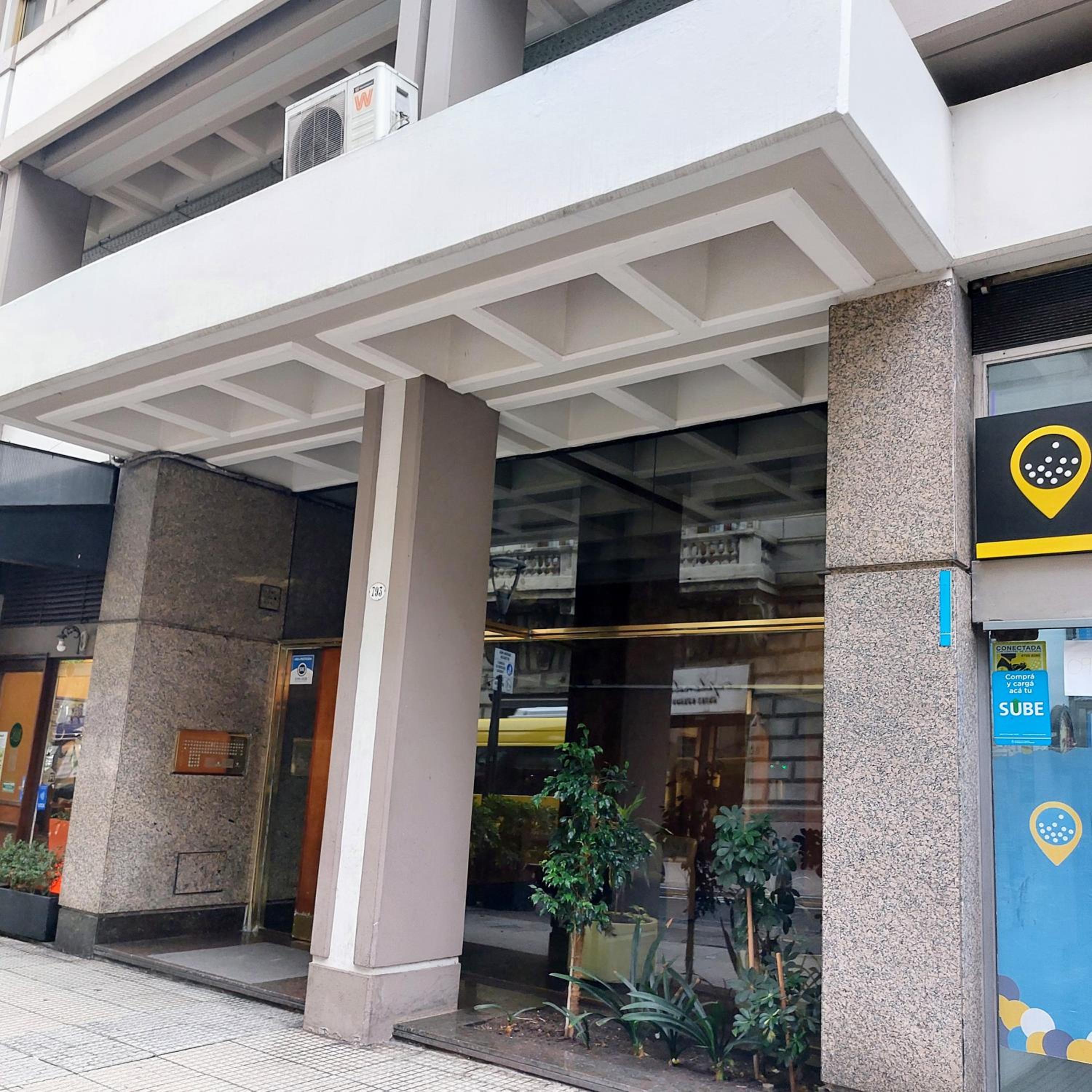 LO MEJOR de BUENOS AIRES, conversión a dólar oficial venta