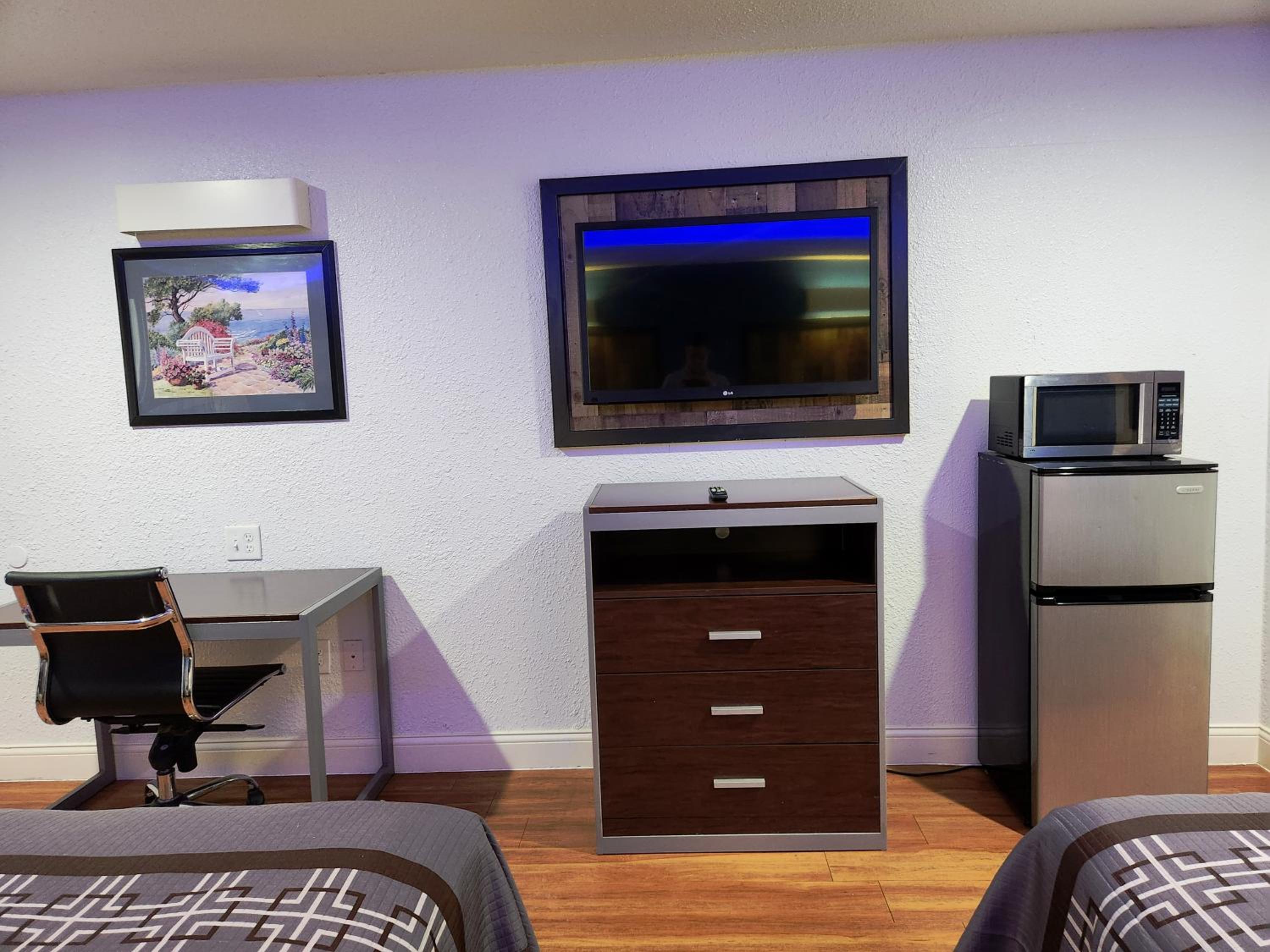 Express Inn Tomball - Property Image 25