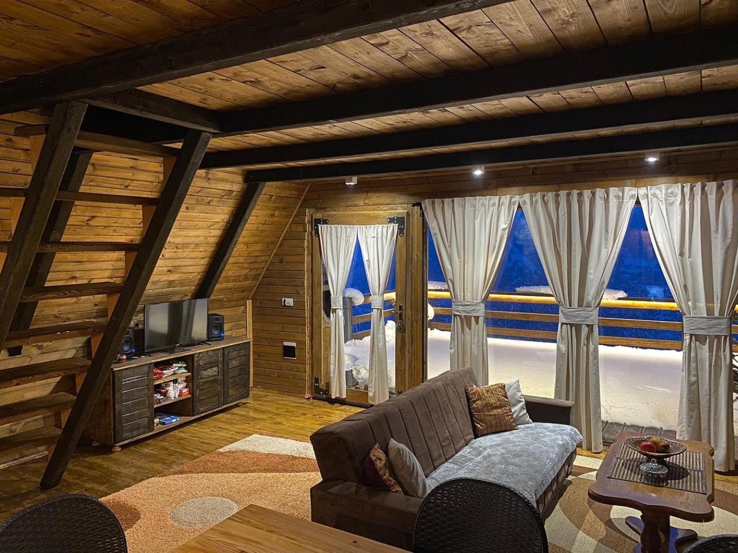 Vikendica Aview