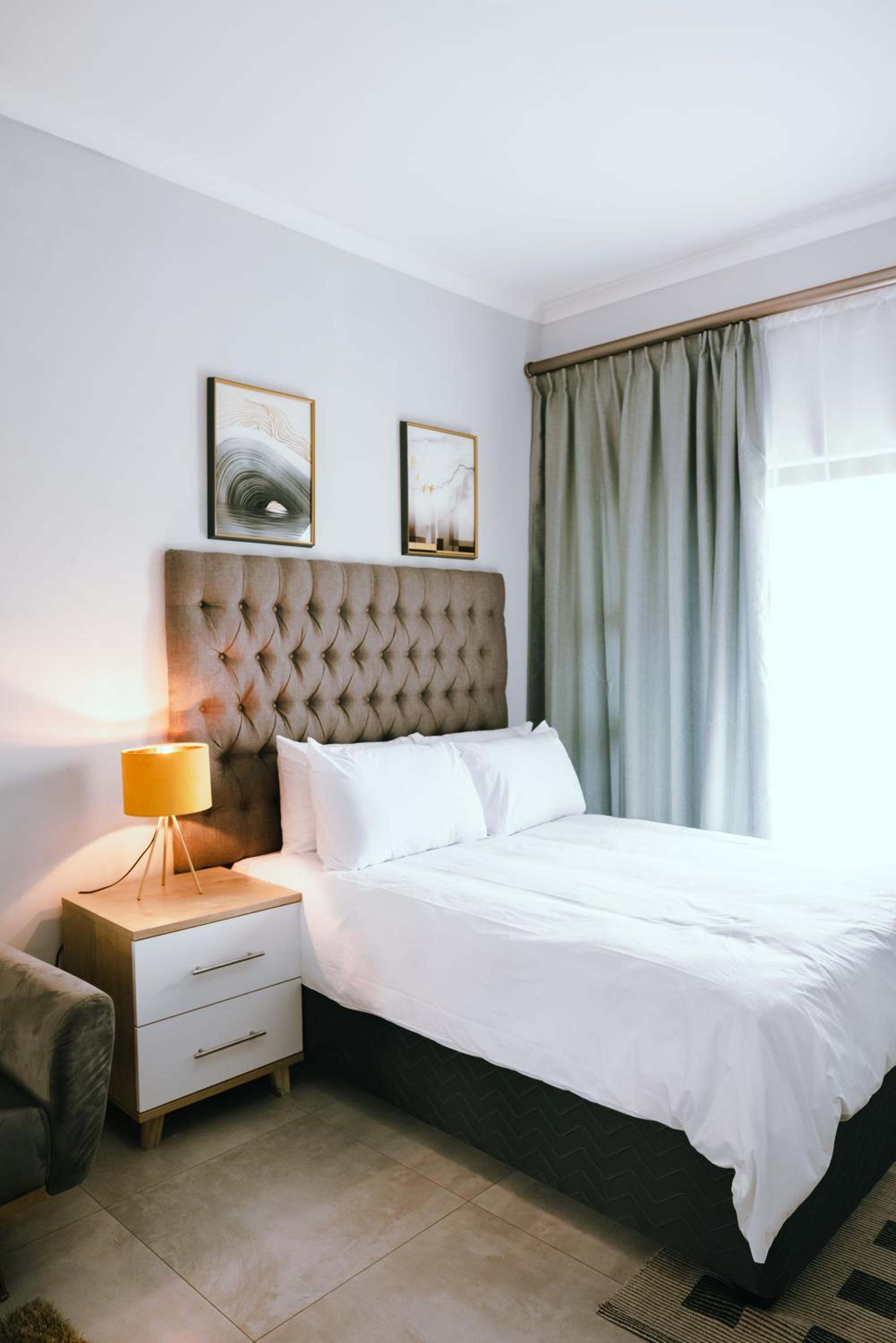 Sarona Apartment Studio F203 - HoneyBee Apartment