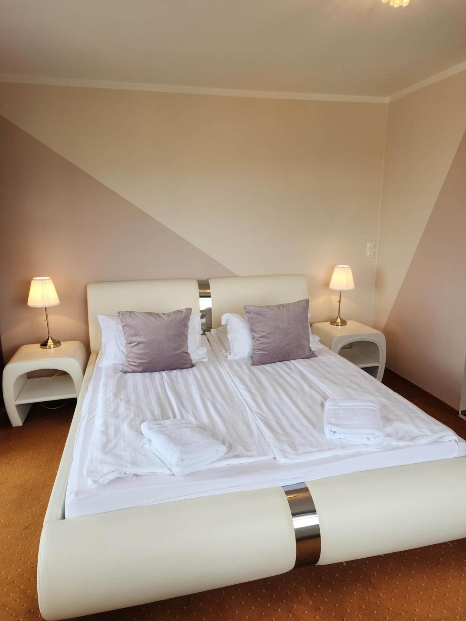 Kiljan Apartments & Rooms