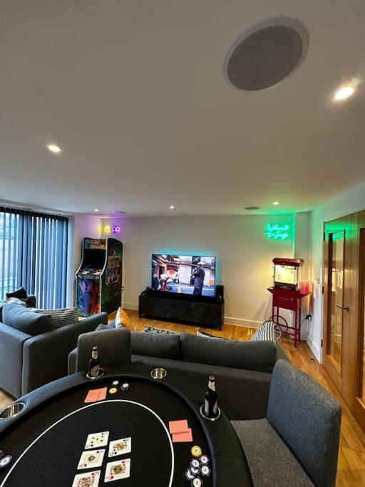 Stunning & Fun 4 bed home in the heart of Brighton view 5