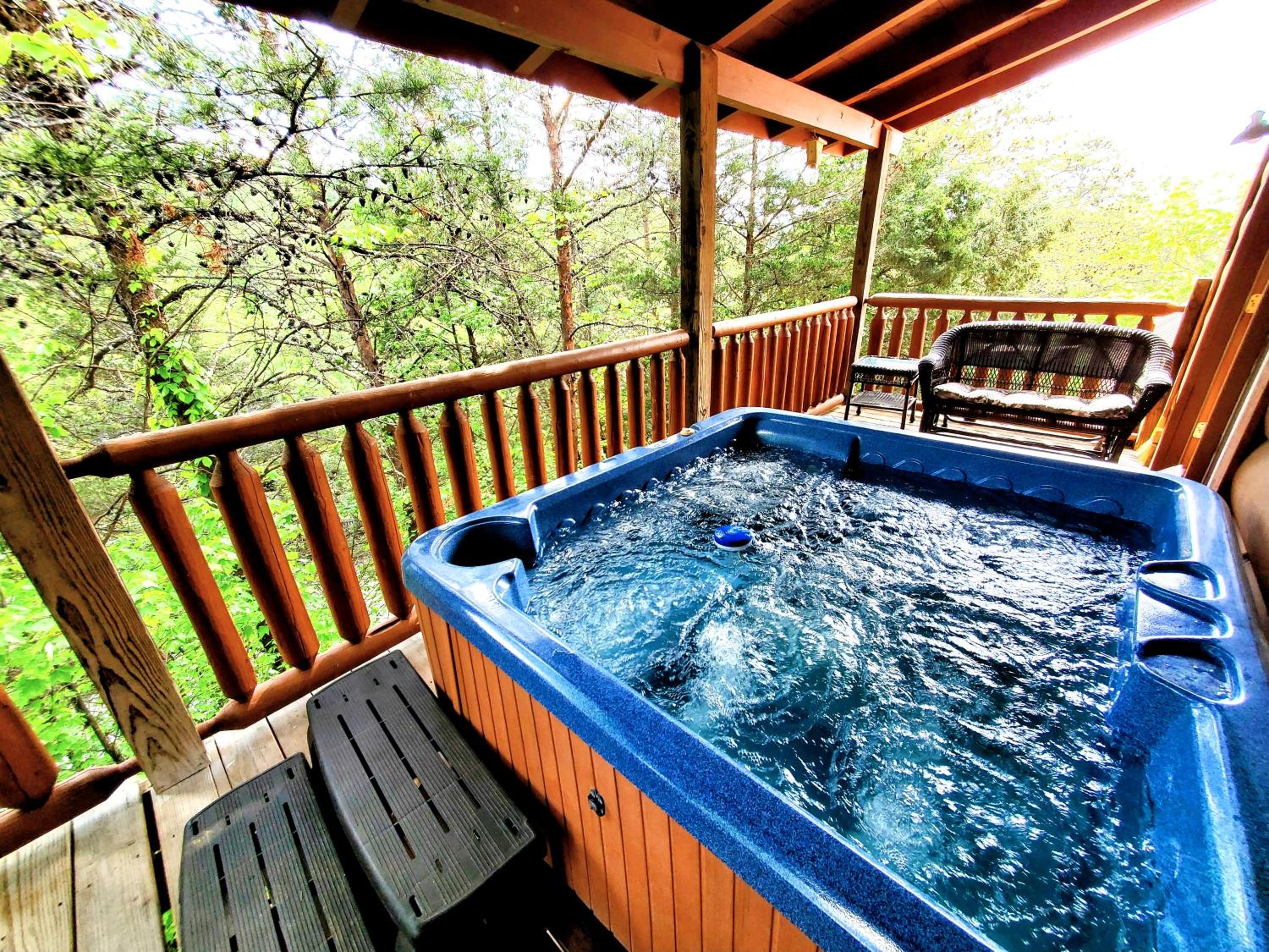 Airport Runway 33 3BR Cabin-Sleeps 10-Near Pigeon Forge FREE Tickets-1 Mile to Downtown view 2