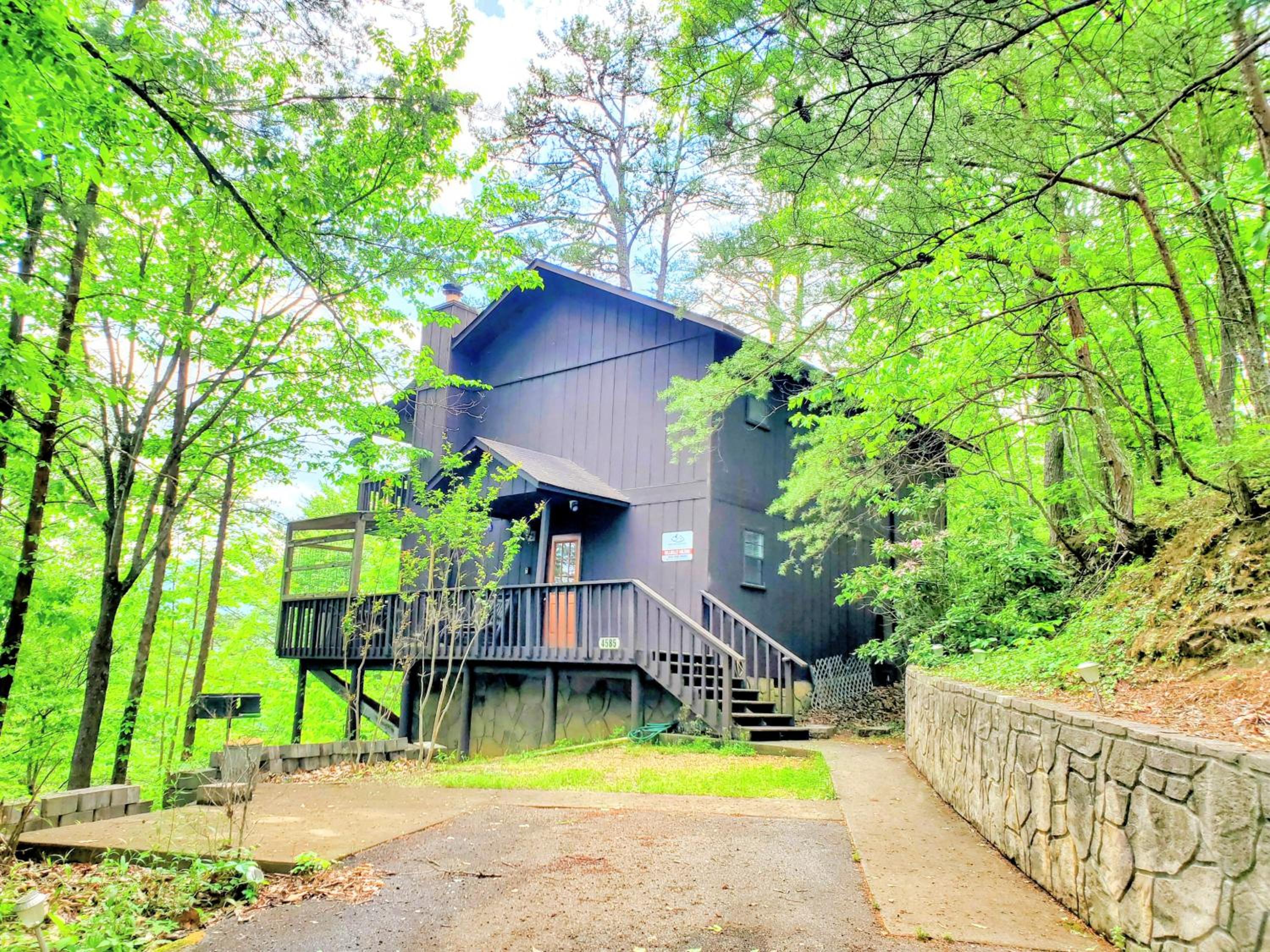 Hotel Hillbilly Hilton By Redawning