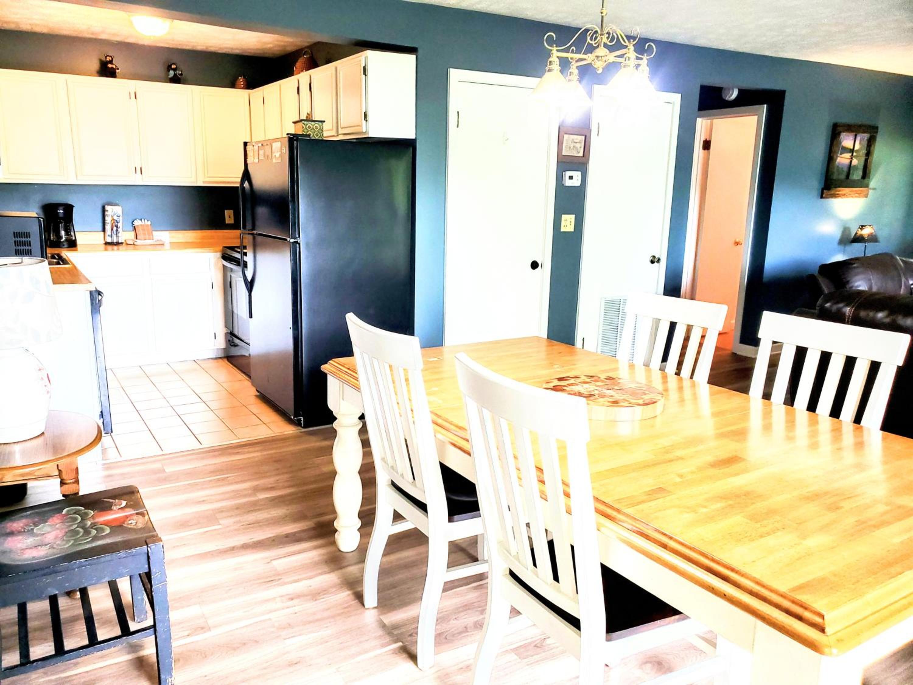 Free Tickets Disconnect & Relax Hot Tub -Mountain View-Dog Friendly