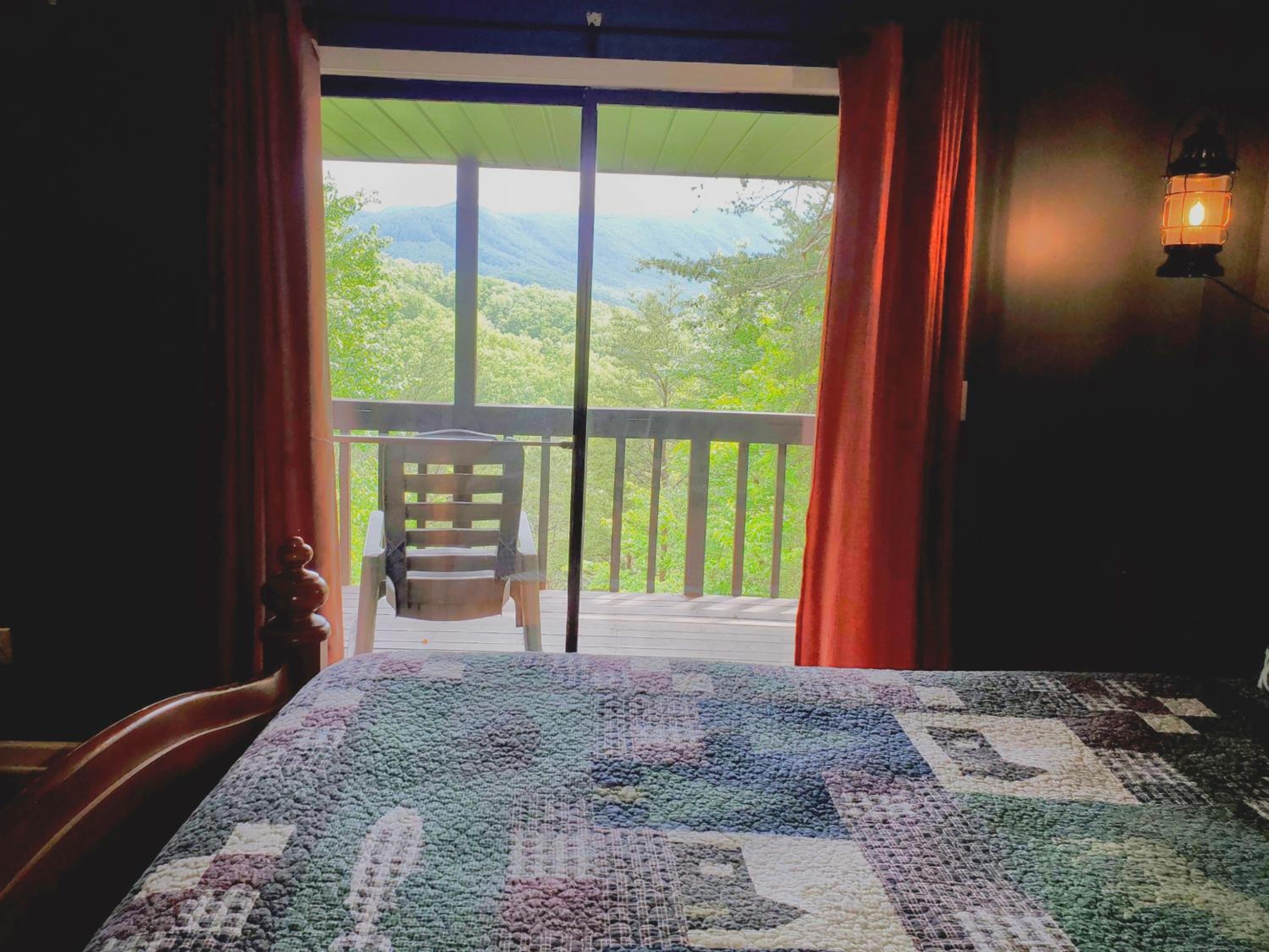 Free Tickets Disconnect & Relax Hot Tub -Mountain View-Dog Friendly