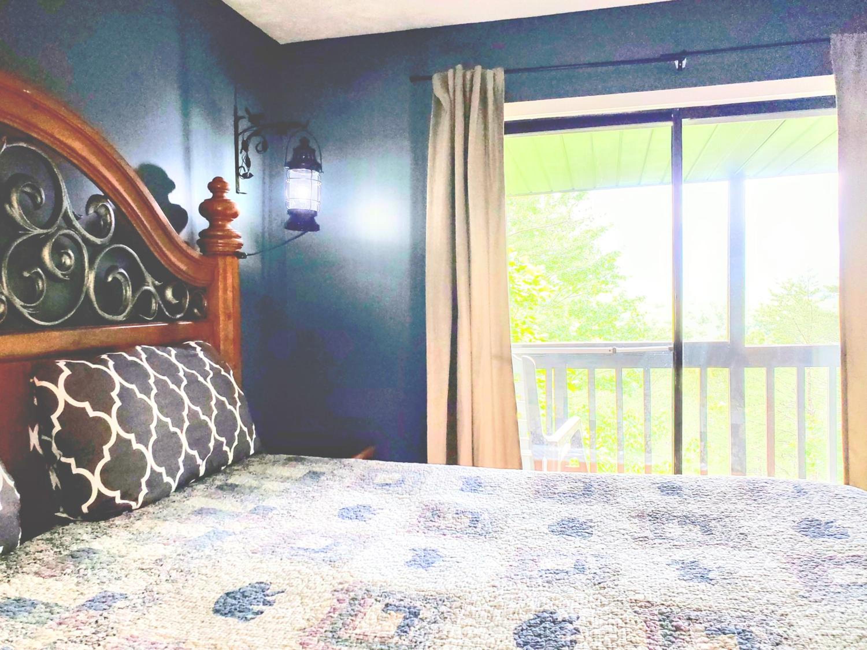 Free Tickets Disconnect & Relax Hot Tub -Mountain View-Dog Friendly
