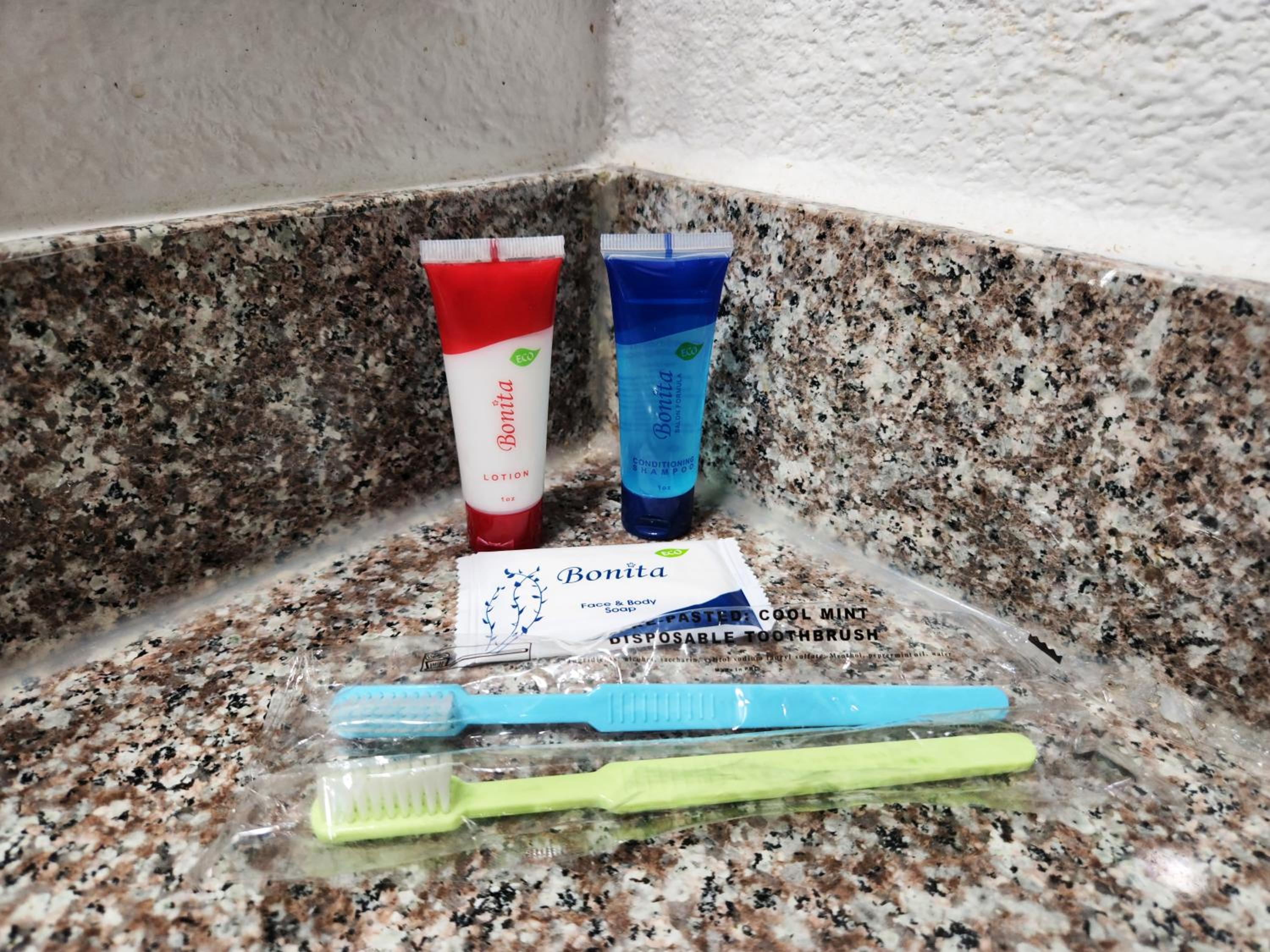 Express Inn Tomball - Property Image 3