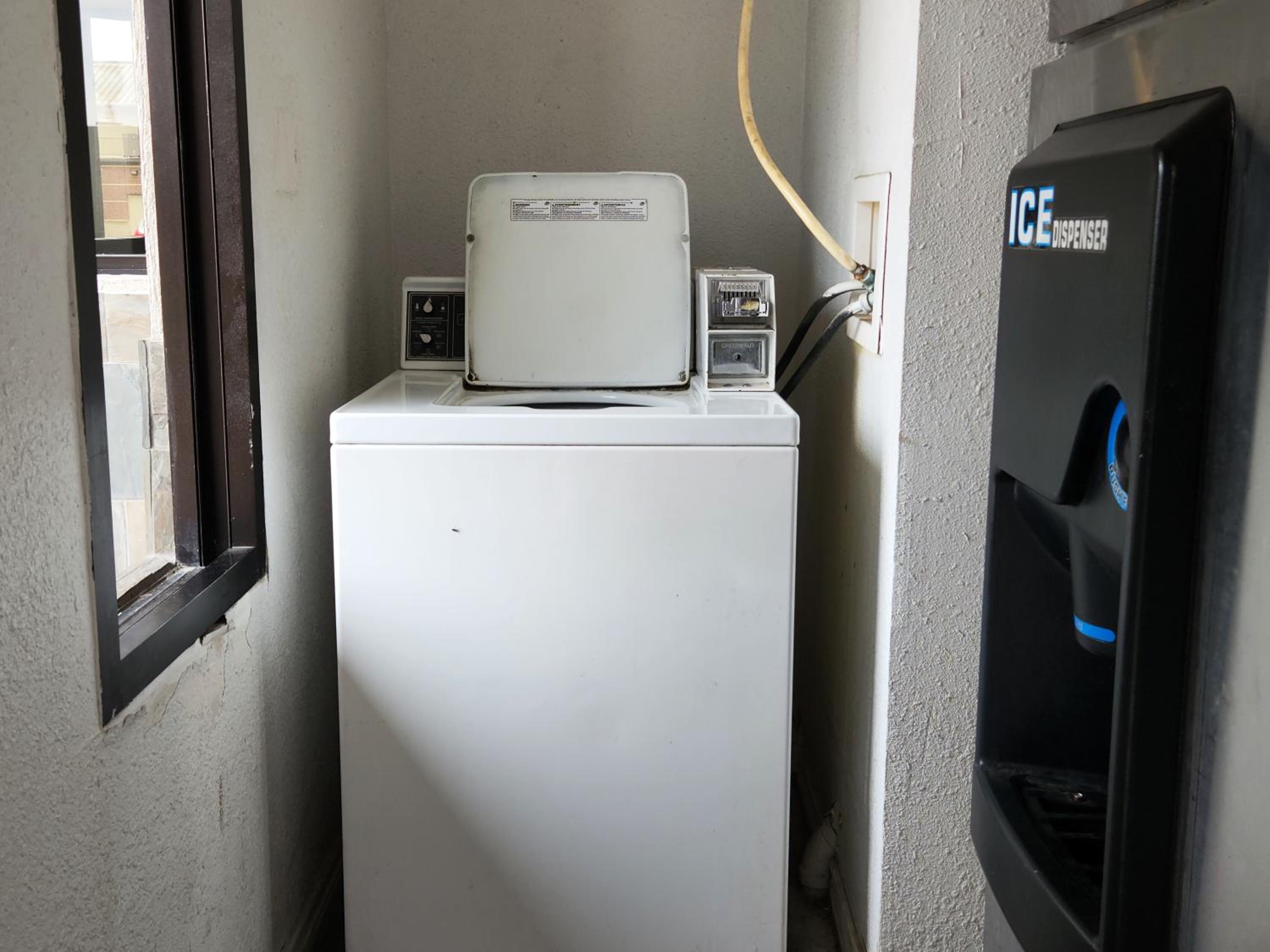 Express Inn Tomball - Property Image 5