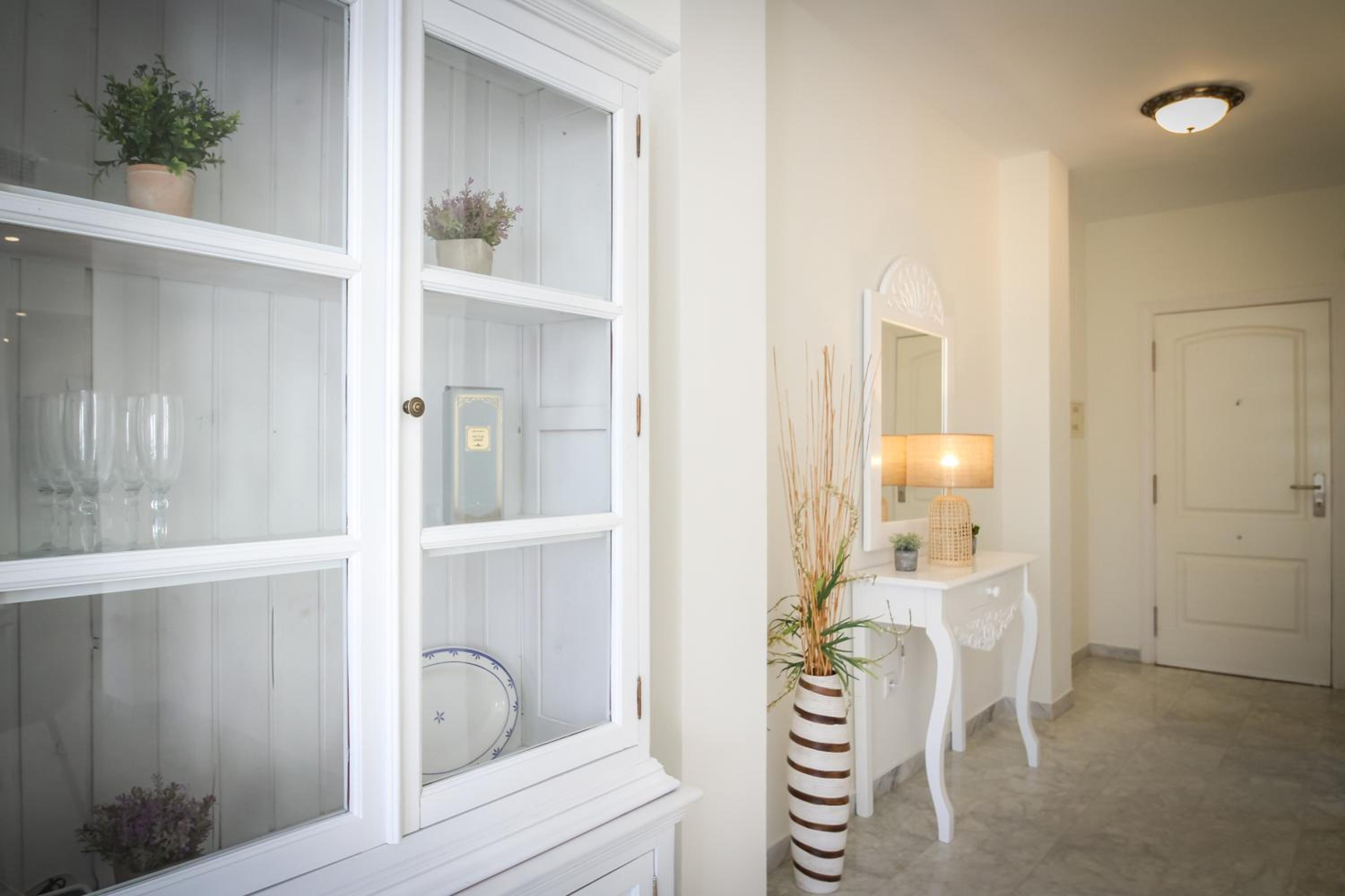 MARBELLA BANUS SUITES - Banus Playa Rocio Beachside Complex