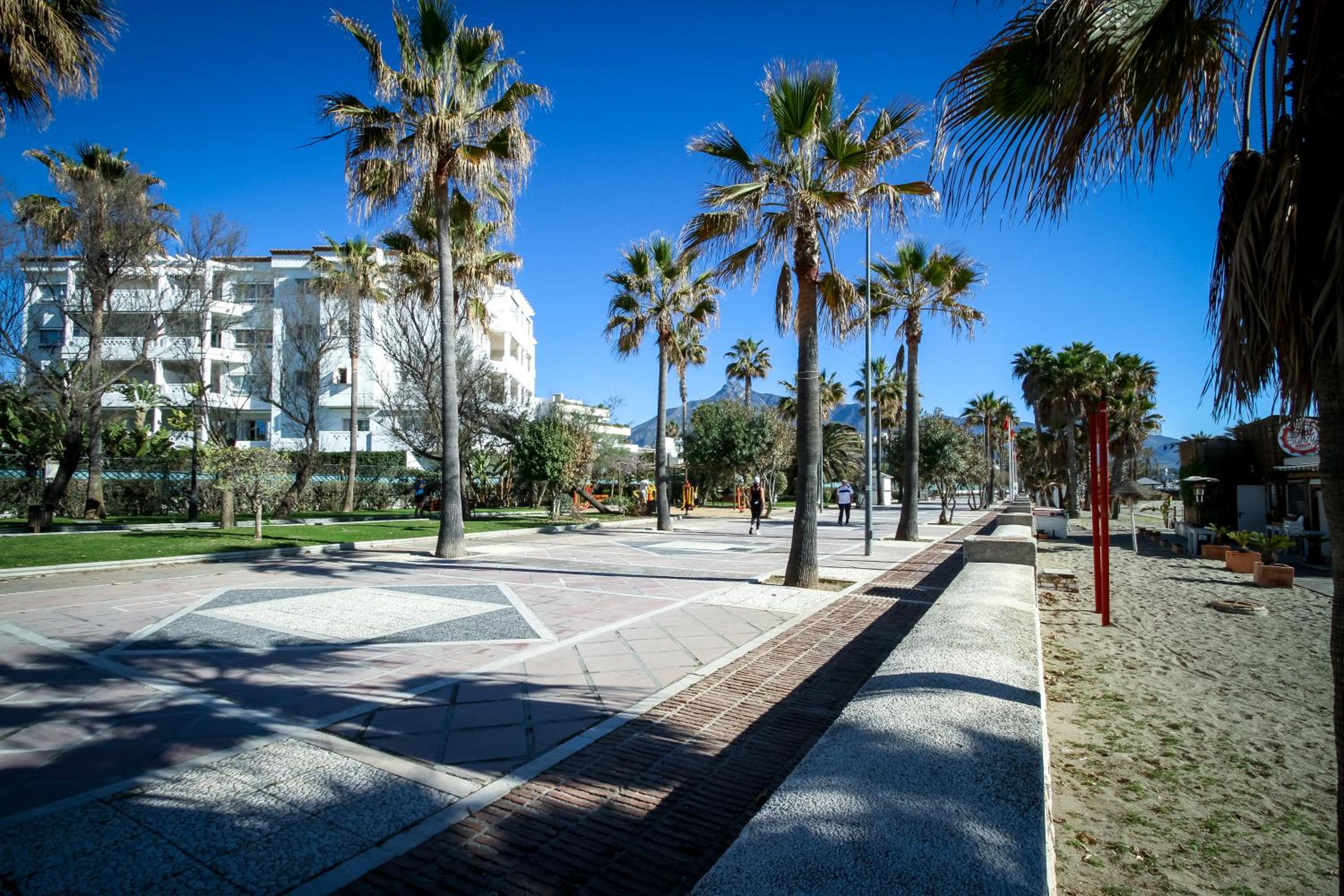 MARBELLA BANUS SUITES - Banus Playa Rocio Beachside Complex