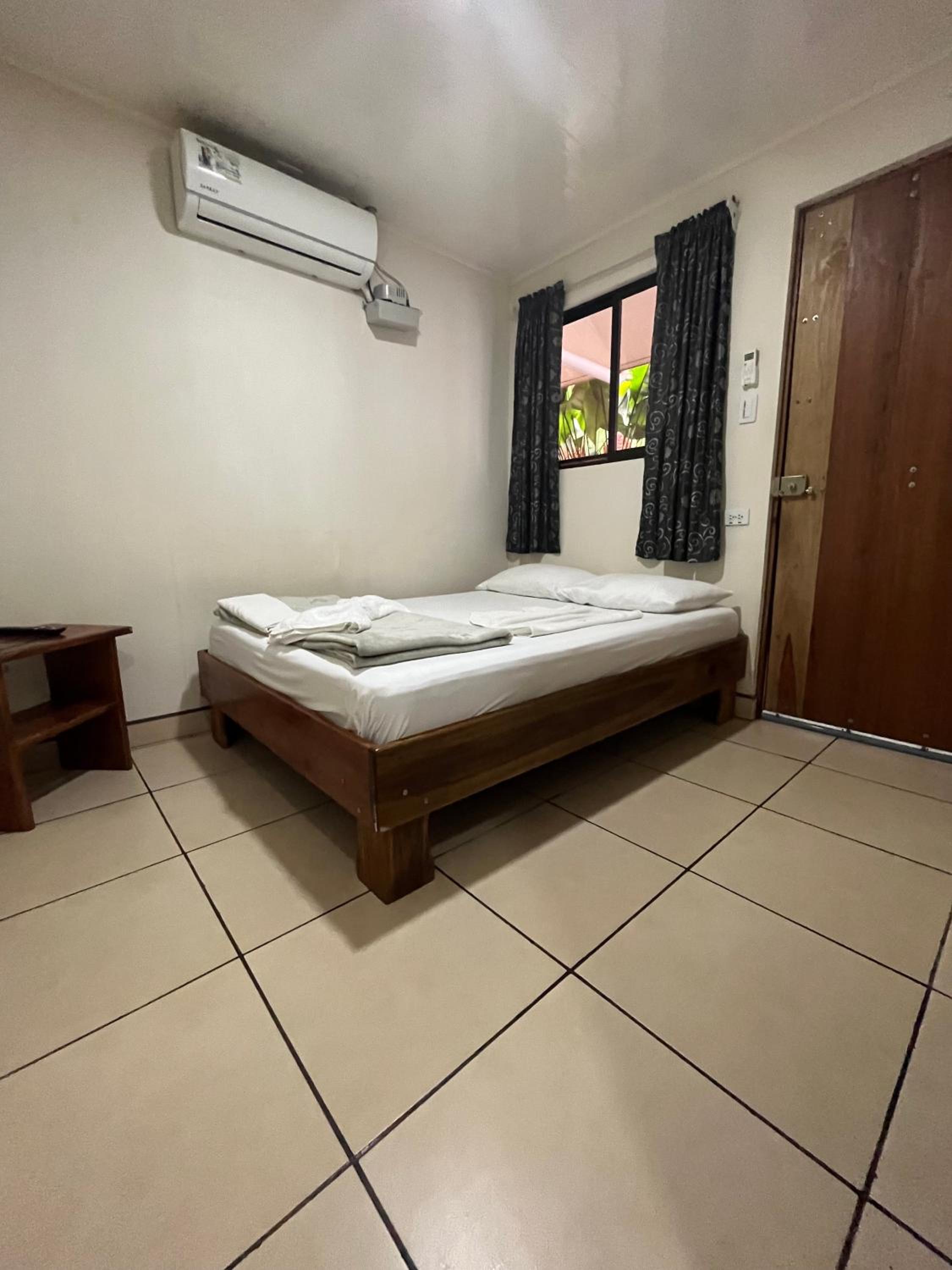 Le Petit Hotel