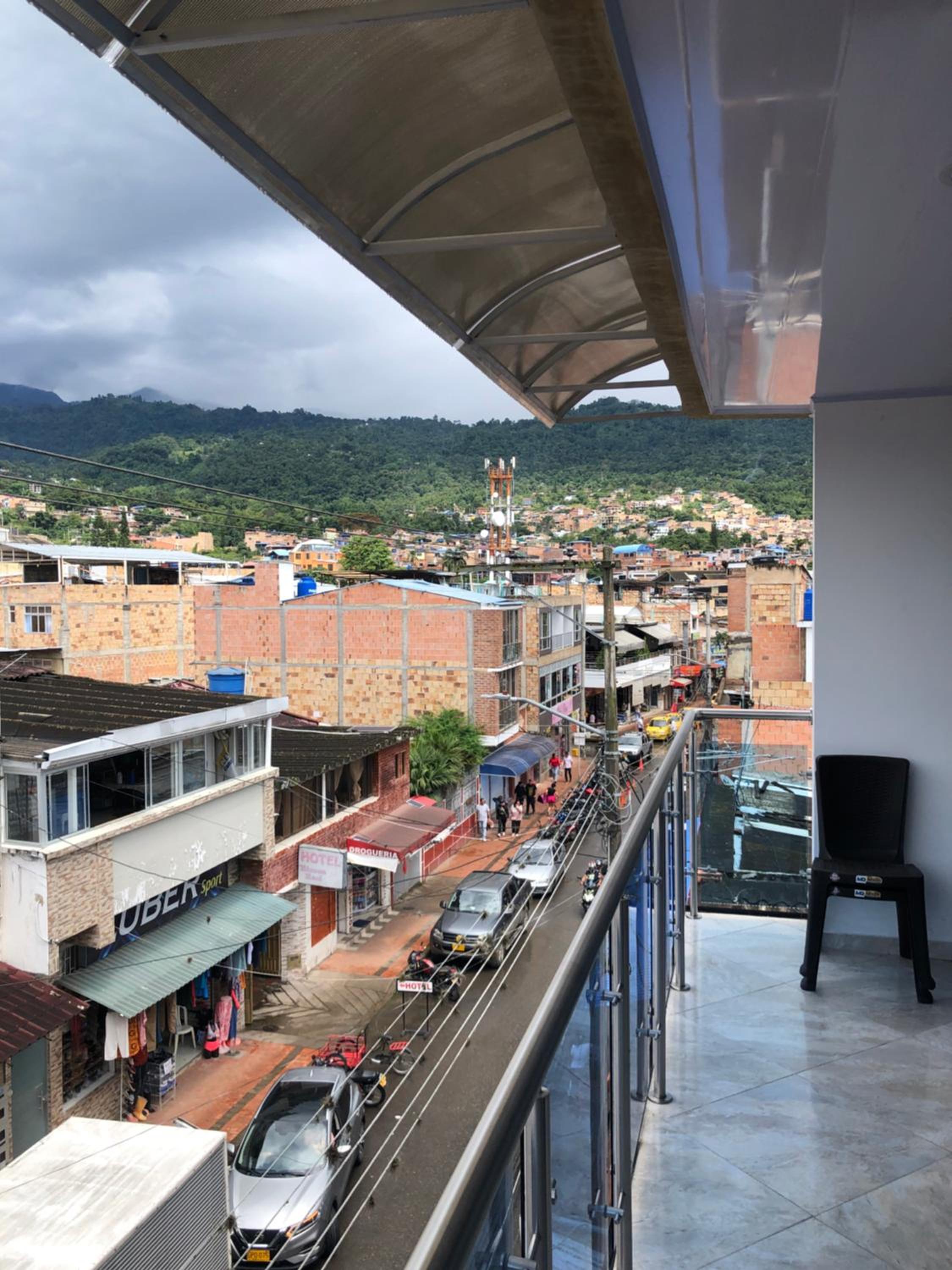 APARTAMENTO FULL HOUSE con BALCON
