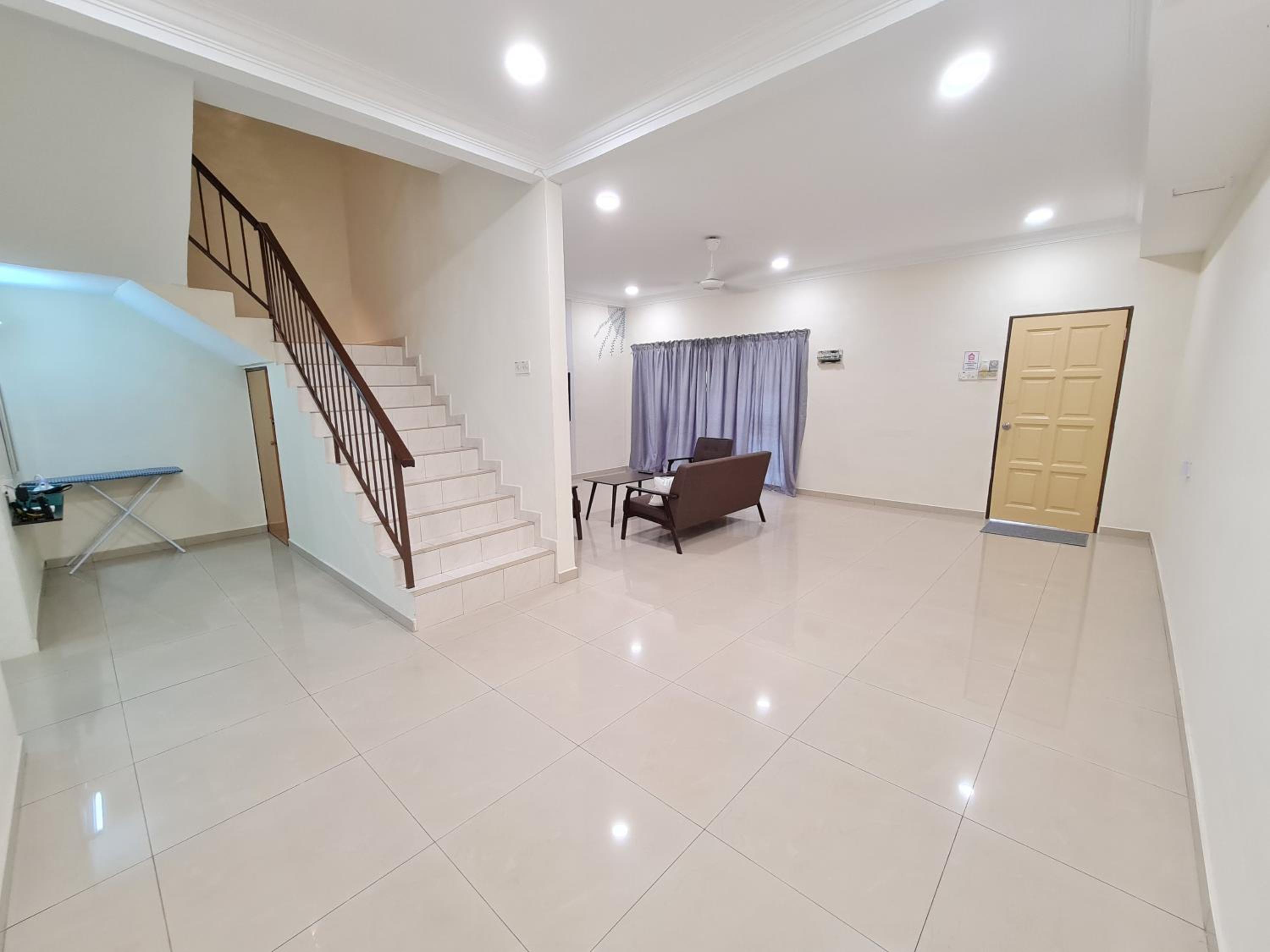 Air-home M3 Simpang near Aulong Econsave, 4BR, 10pax, Netflix photo 5