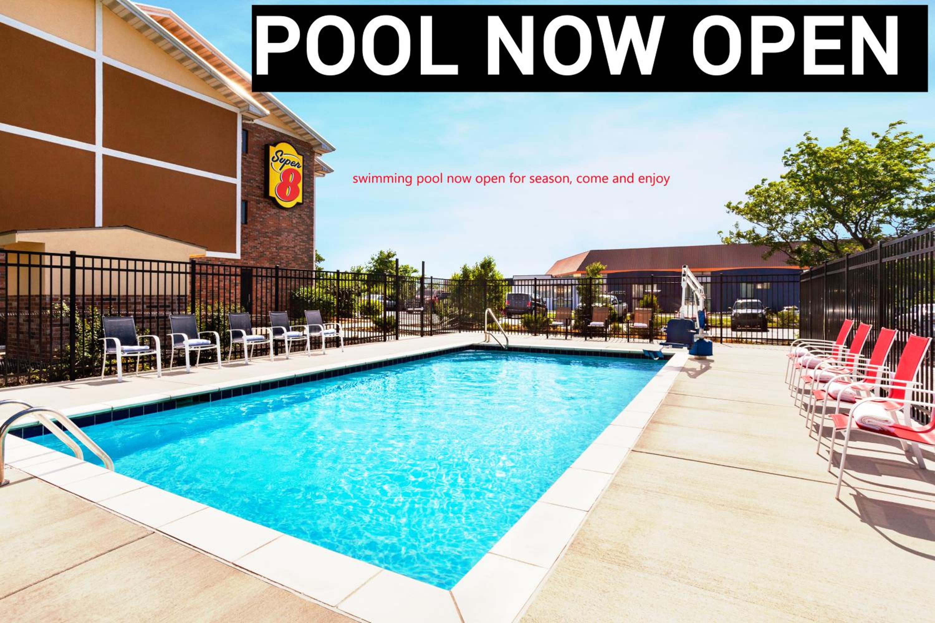 Kansas City Vacations - Super 8 by Wyndham Lenexa Overland Park Area/Mall Area - Property Image 1