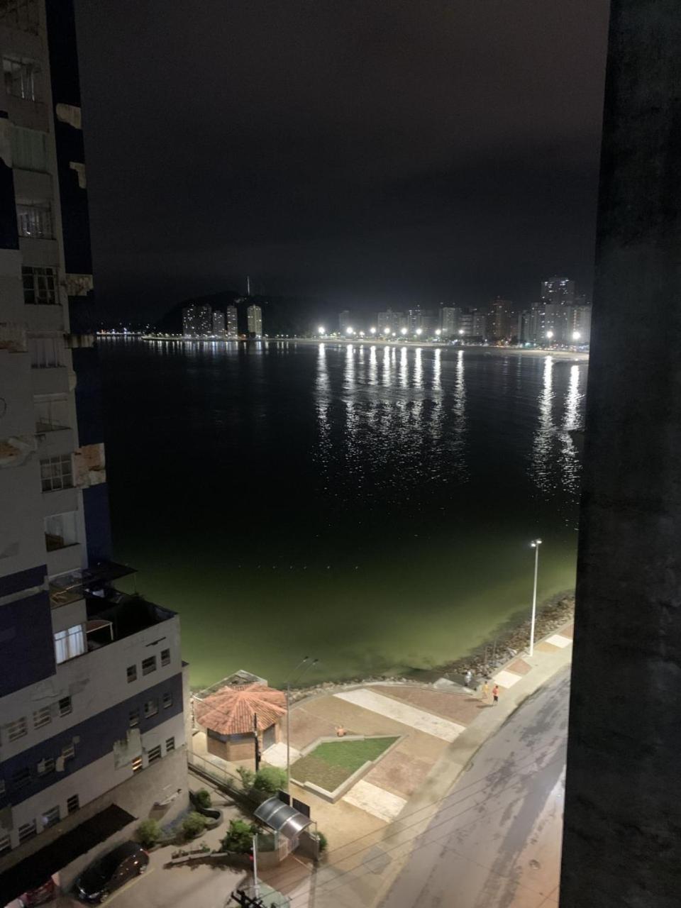 Apto frente praia Gonzaguinha