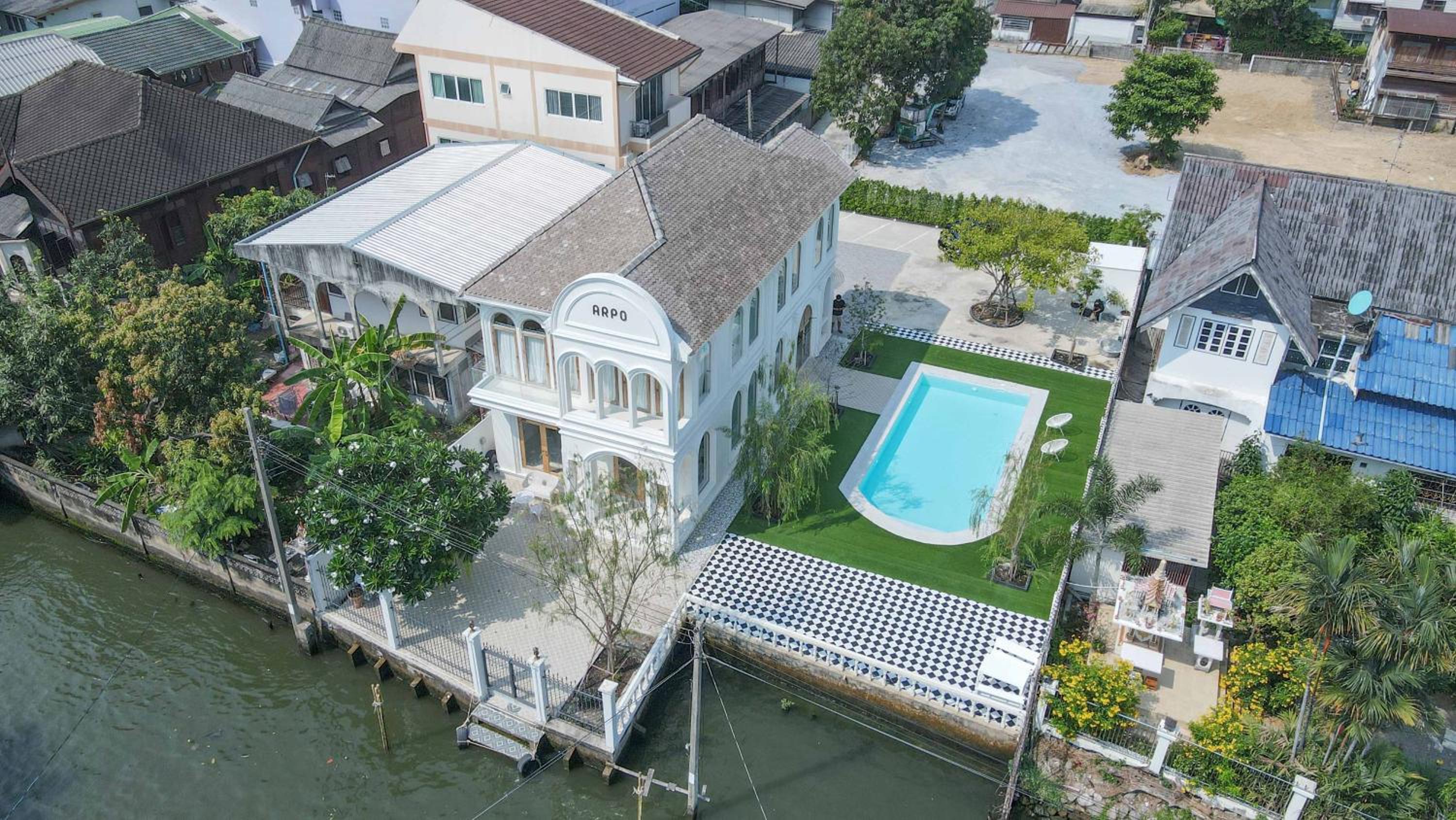 Arpo Pool Villa Riverside Bangkok