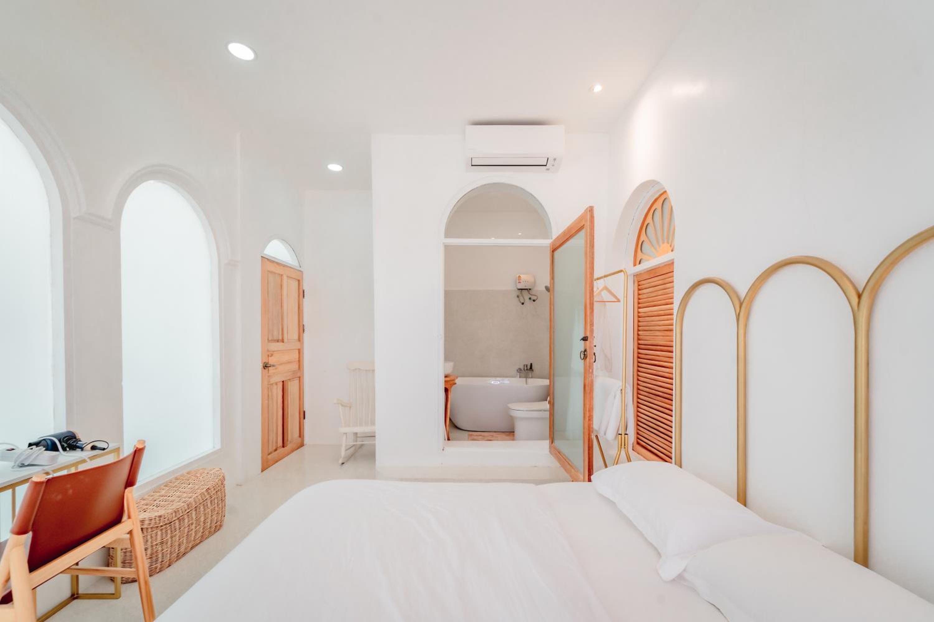 Arpo Pool Villa Riverside Bangkok