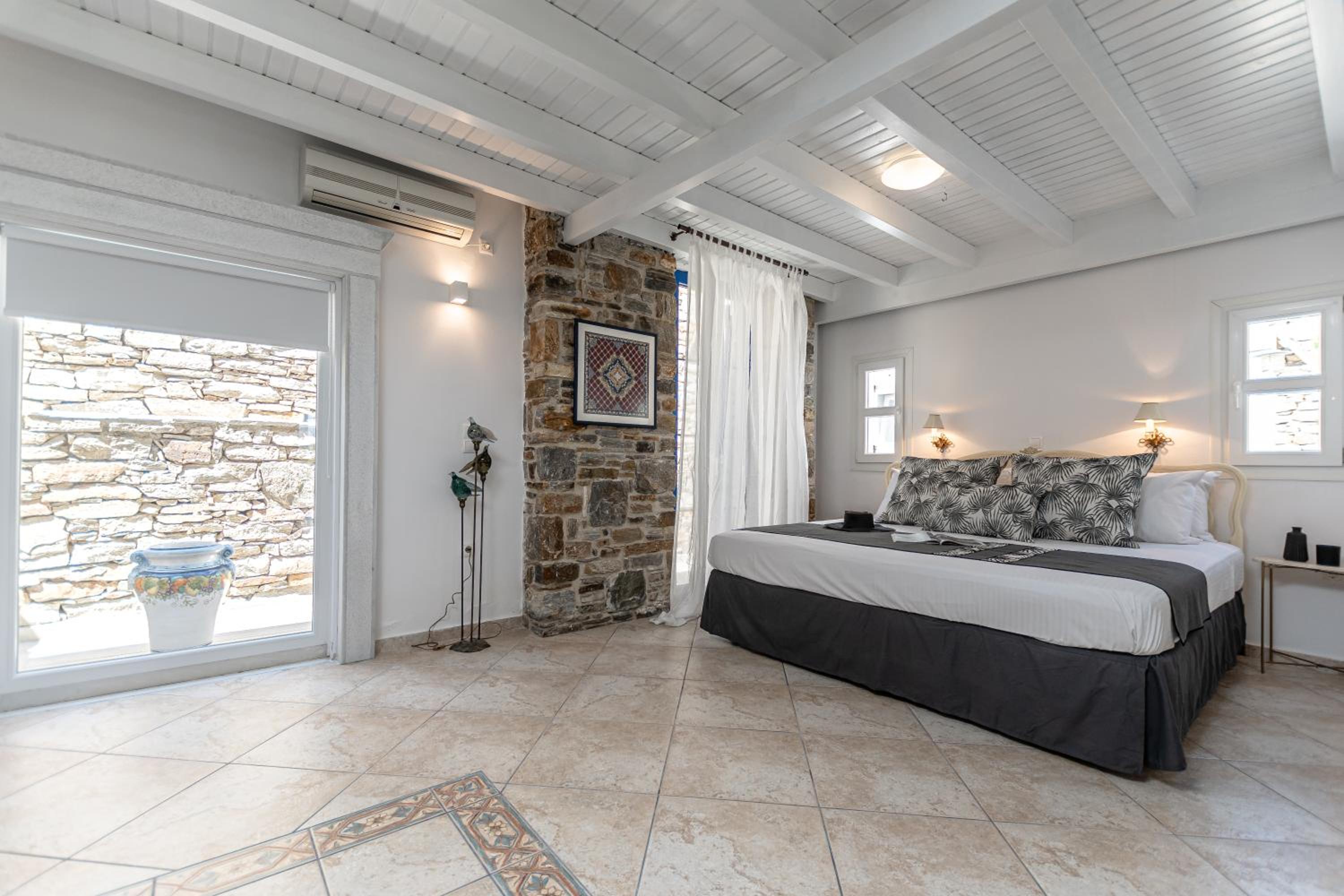 Casa Solmar, Stelida Naxos, by NaxosVibe