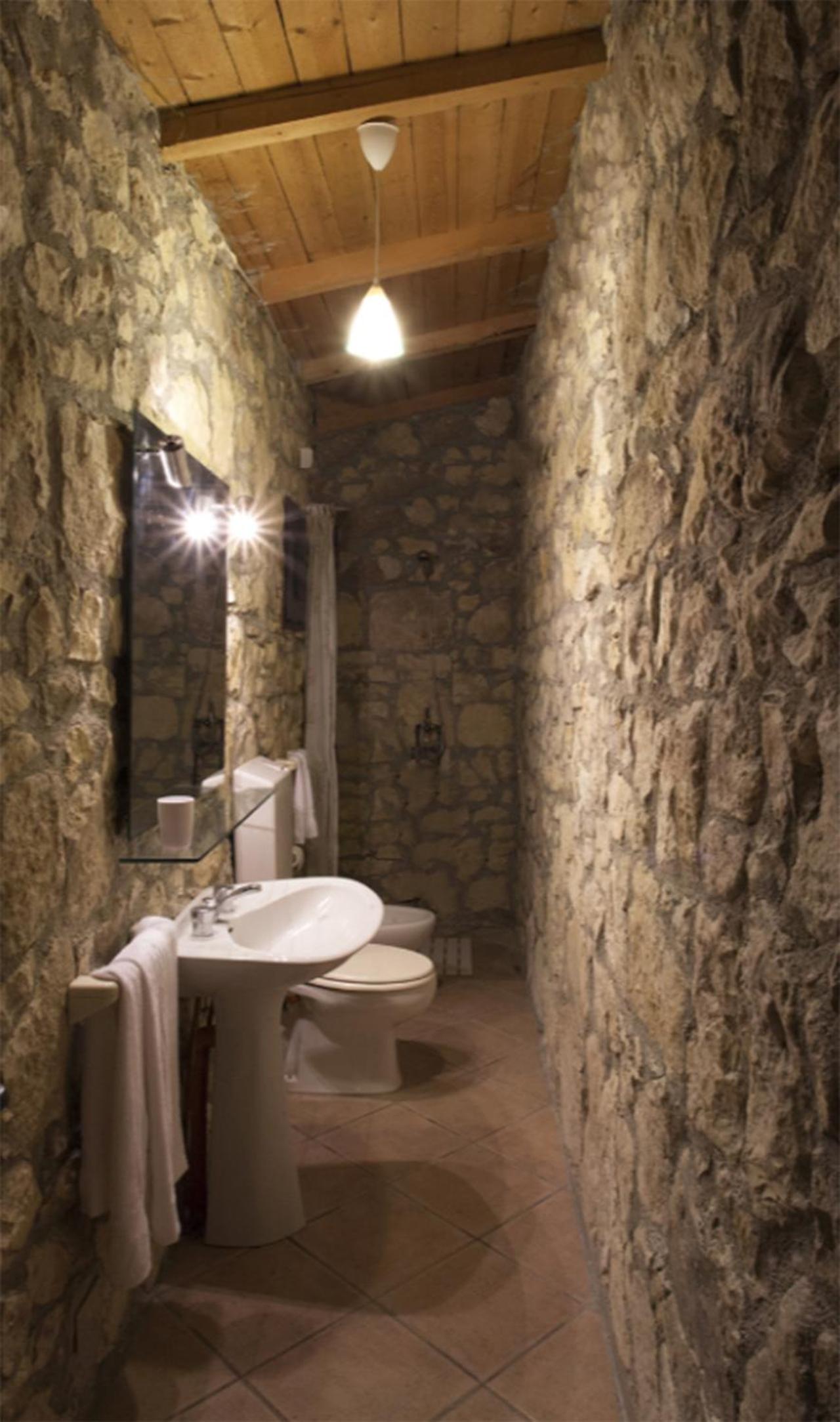 Trullo in the Wood view 4