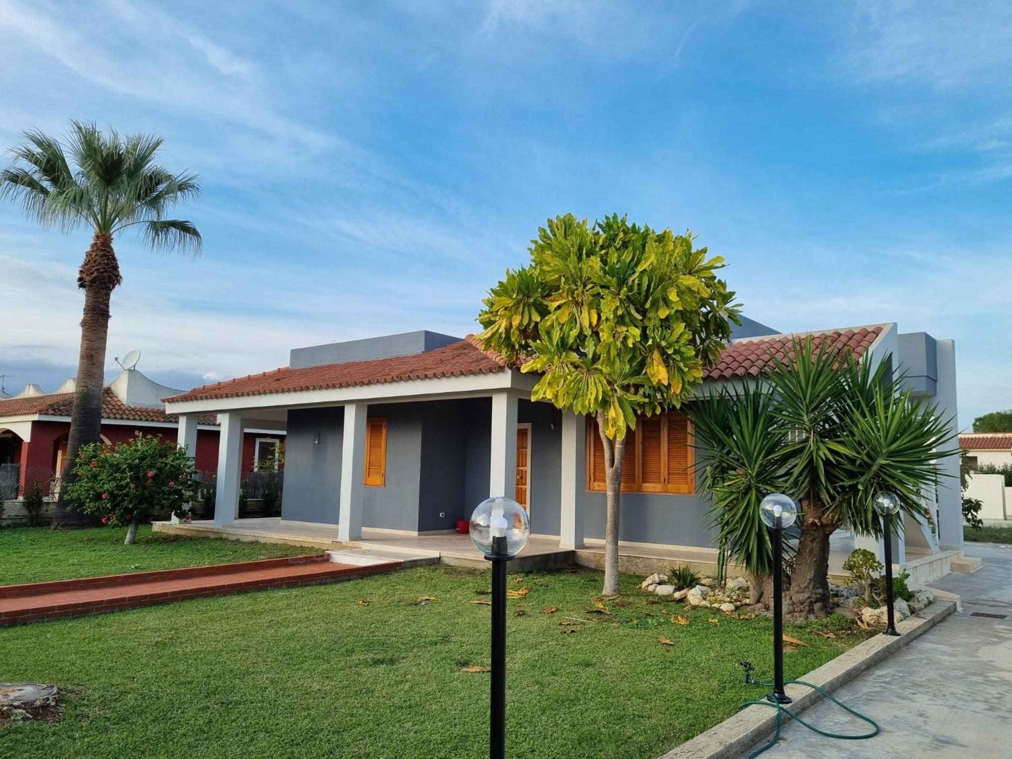 Villa Pina Arenella view 2