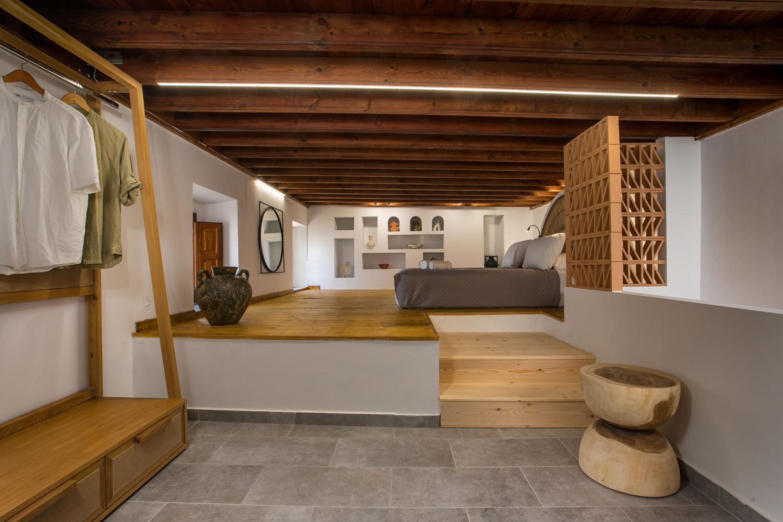 Pera houses 2-bedroom in the center of Lindos