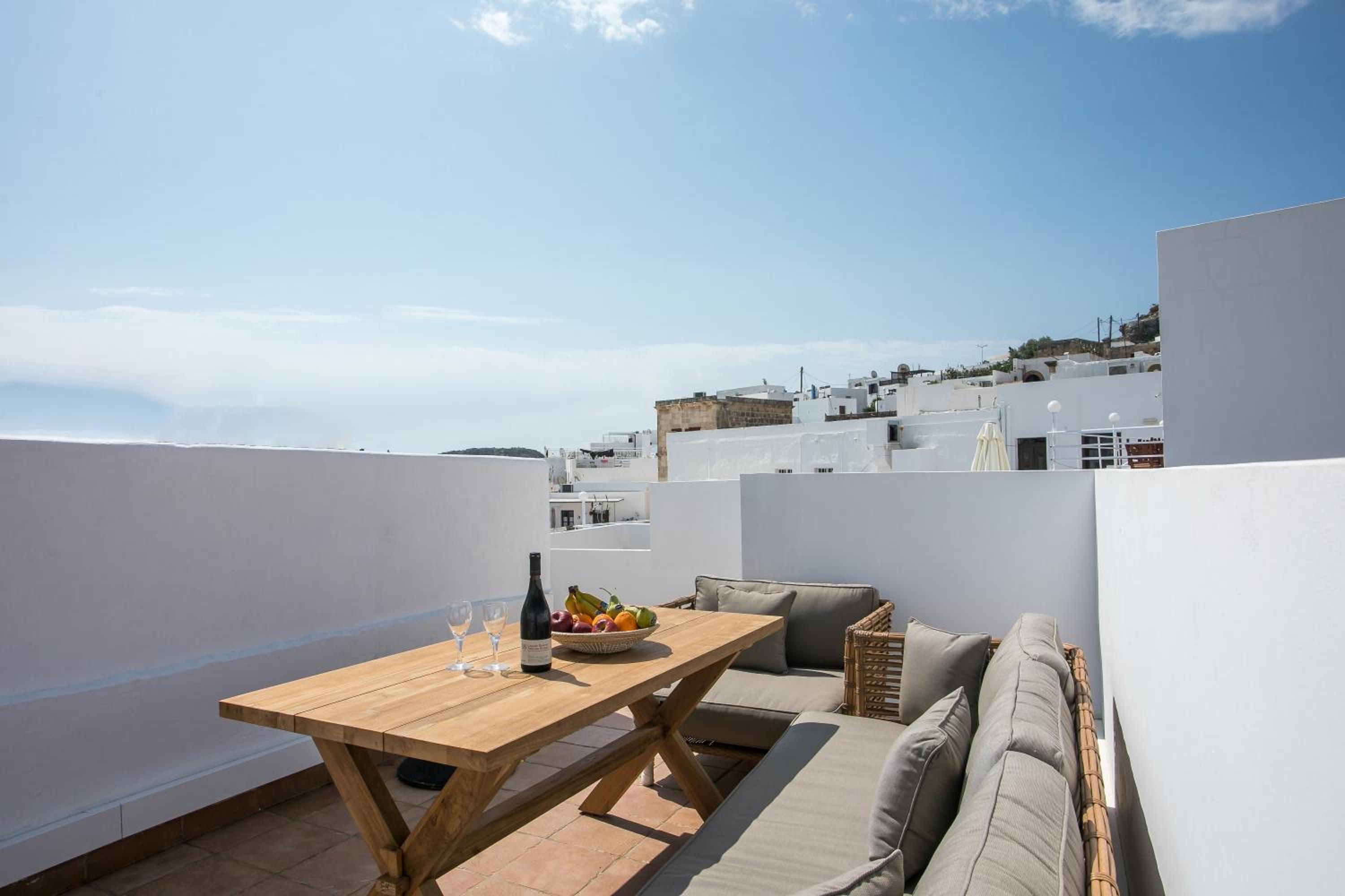 Pera houses 2-bedroom in the center of Lindos